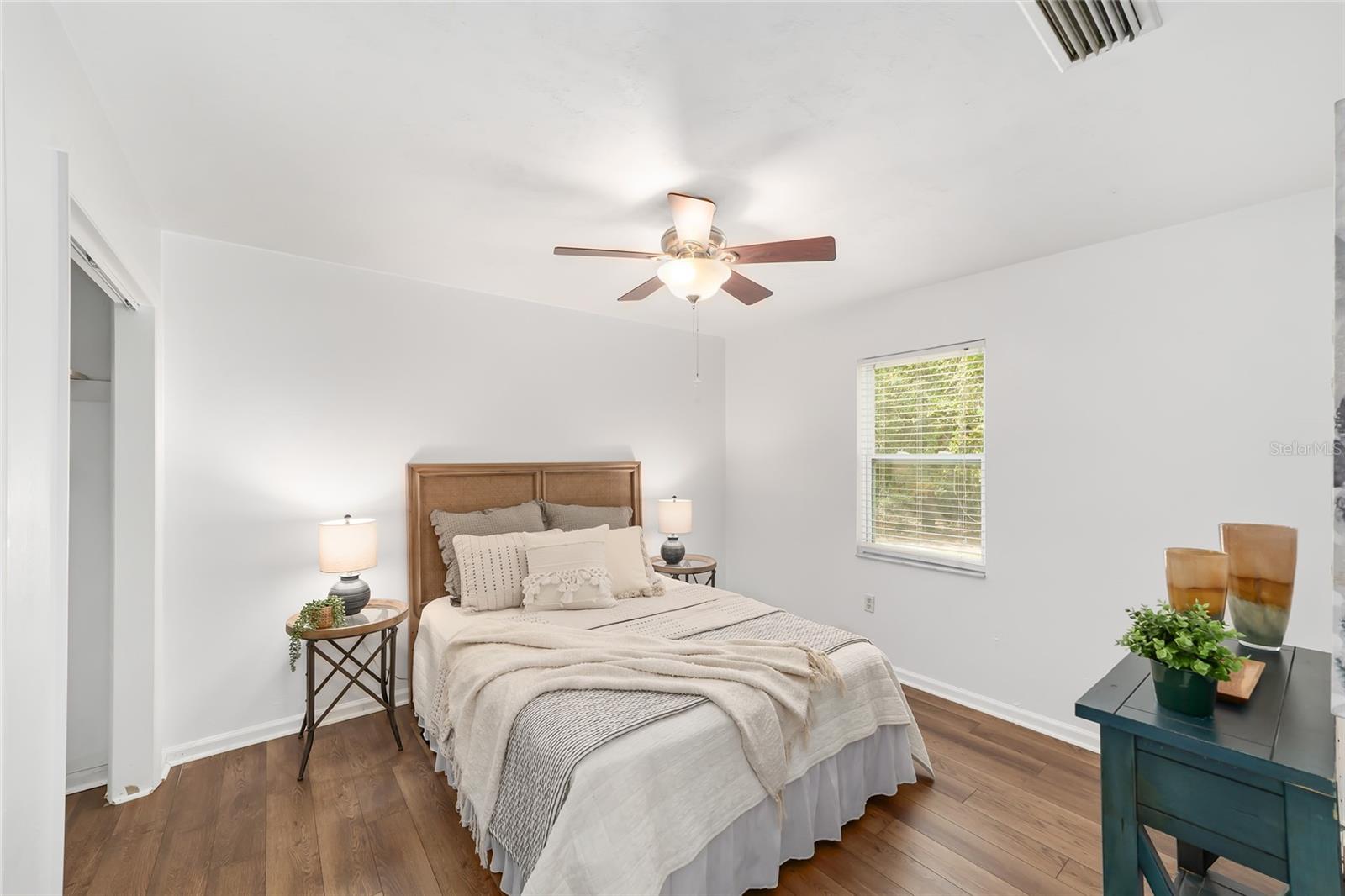 Image 23 of 52 For 5311 54th Court