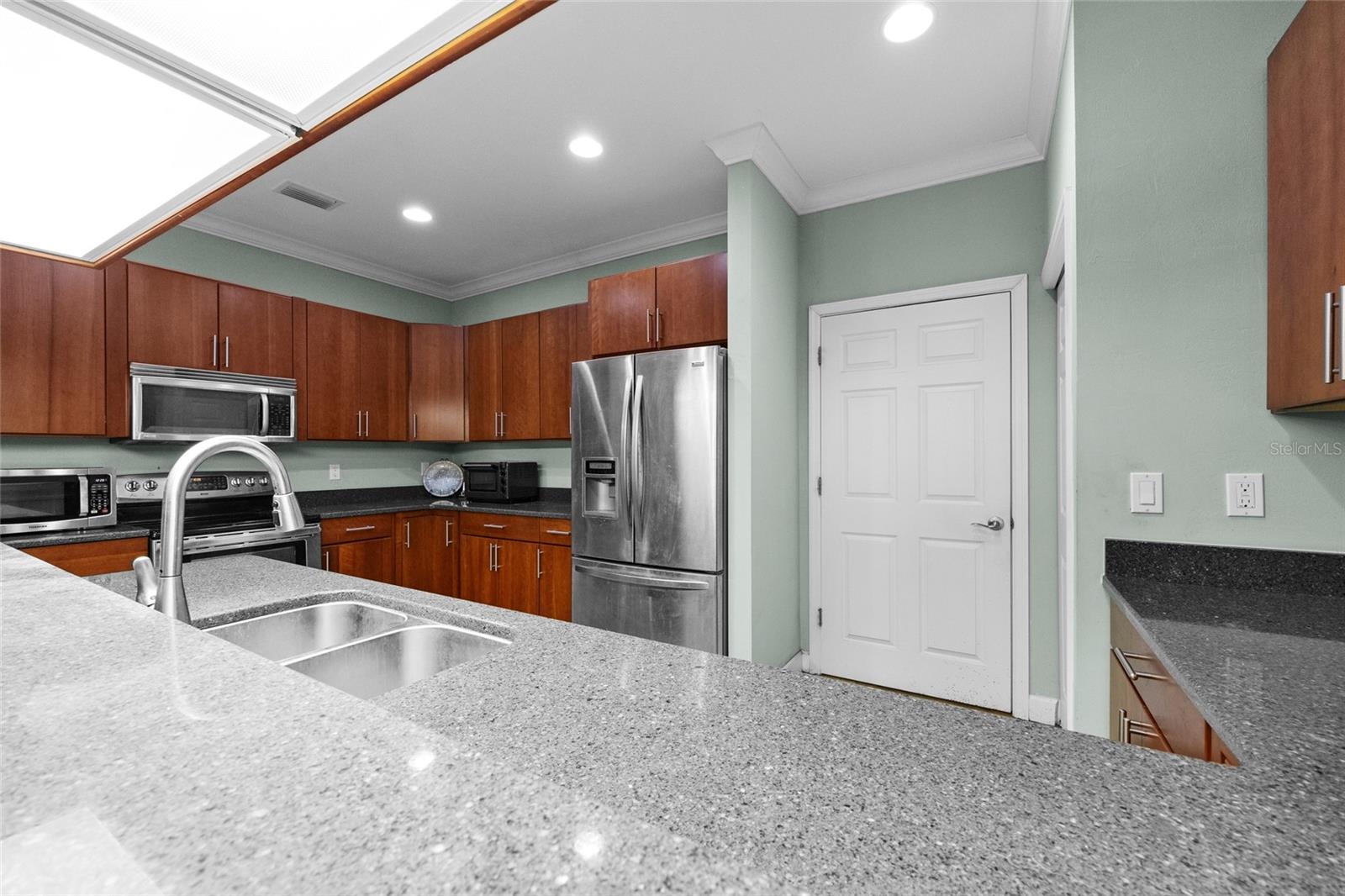 Image 10 of 29 For 12769 11th Place