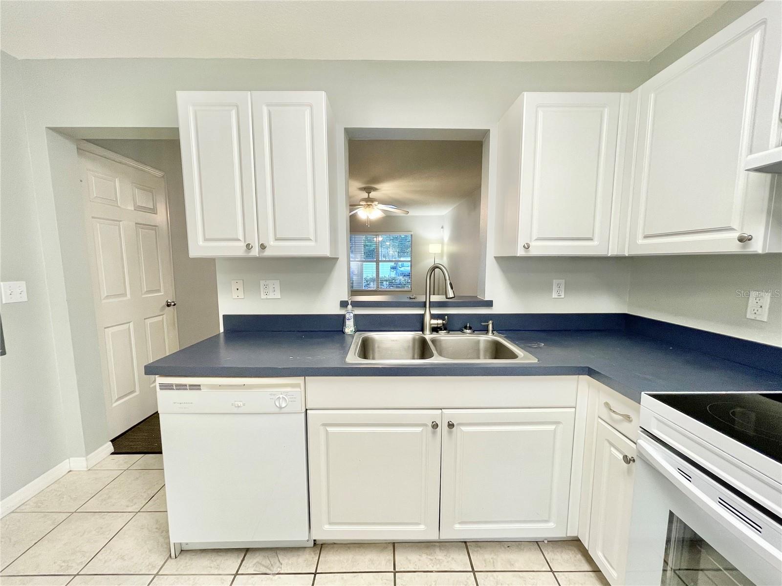 Image 4 of 28 For 2348 42nd Drive 151