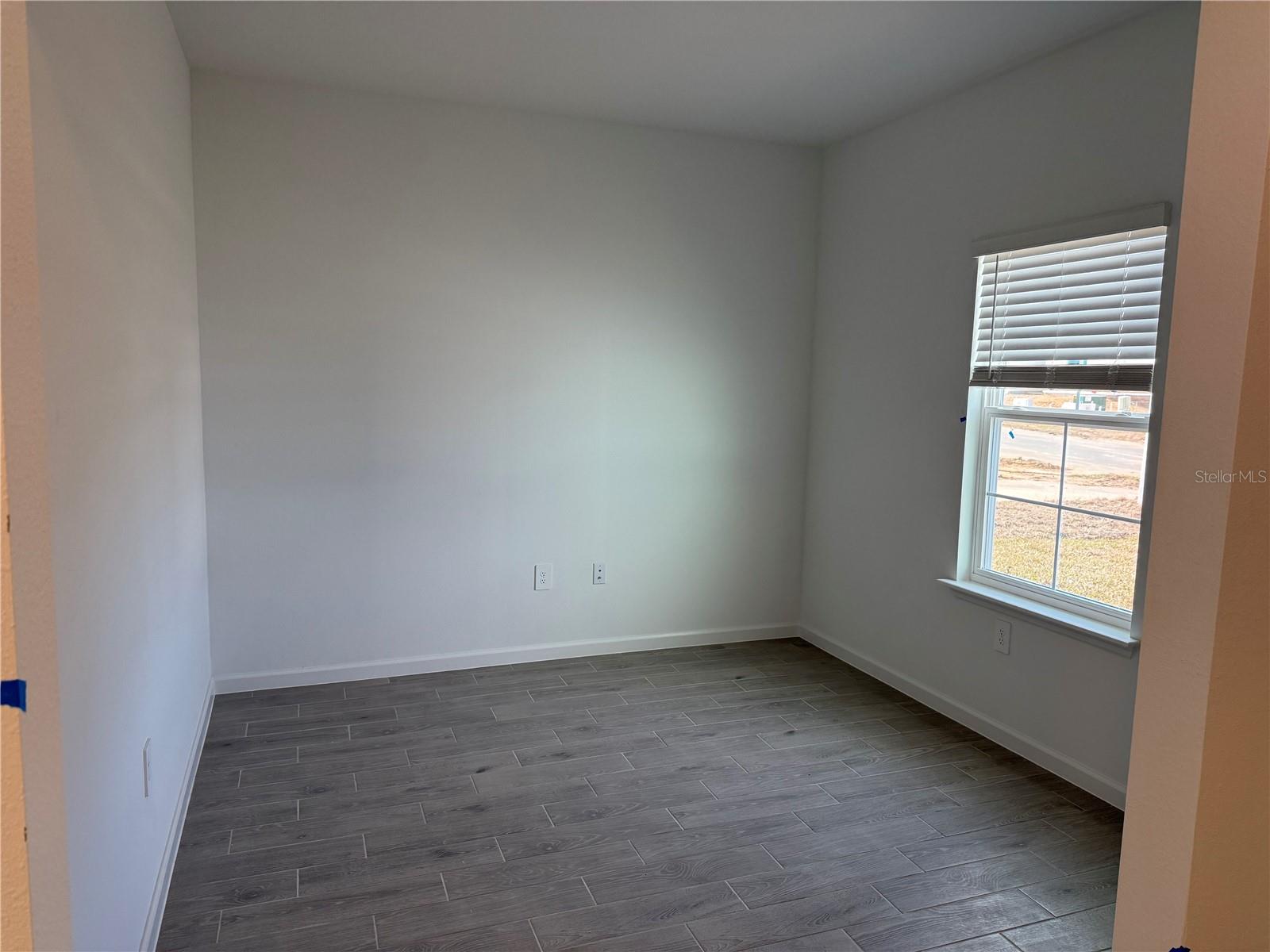 Image 6 of 12 For 12529 139th Court