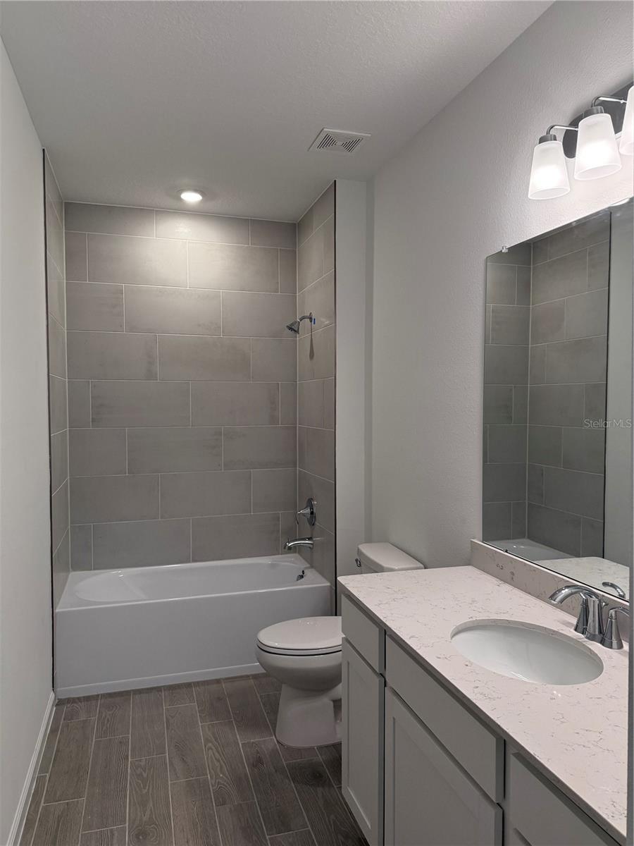 Image 7 of 12 For 12529 139th Court