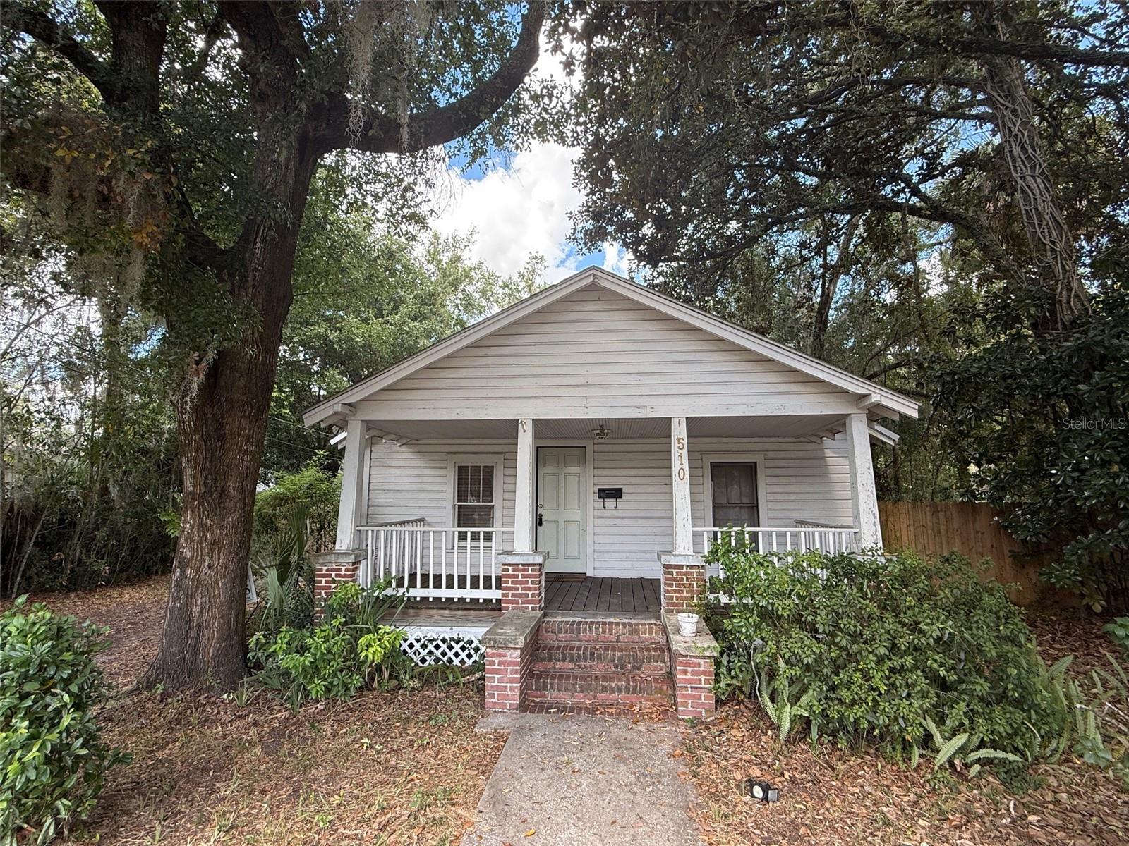 Image 3 of 20 For 510 15th Avenue