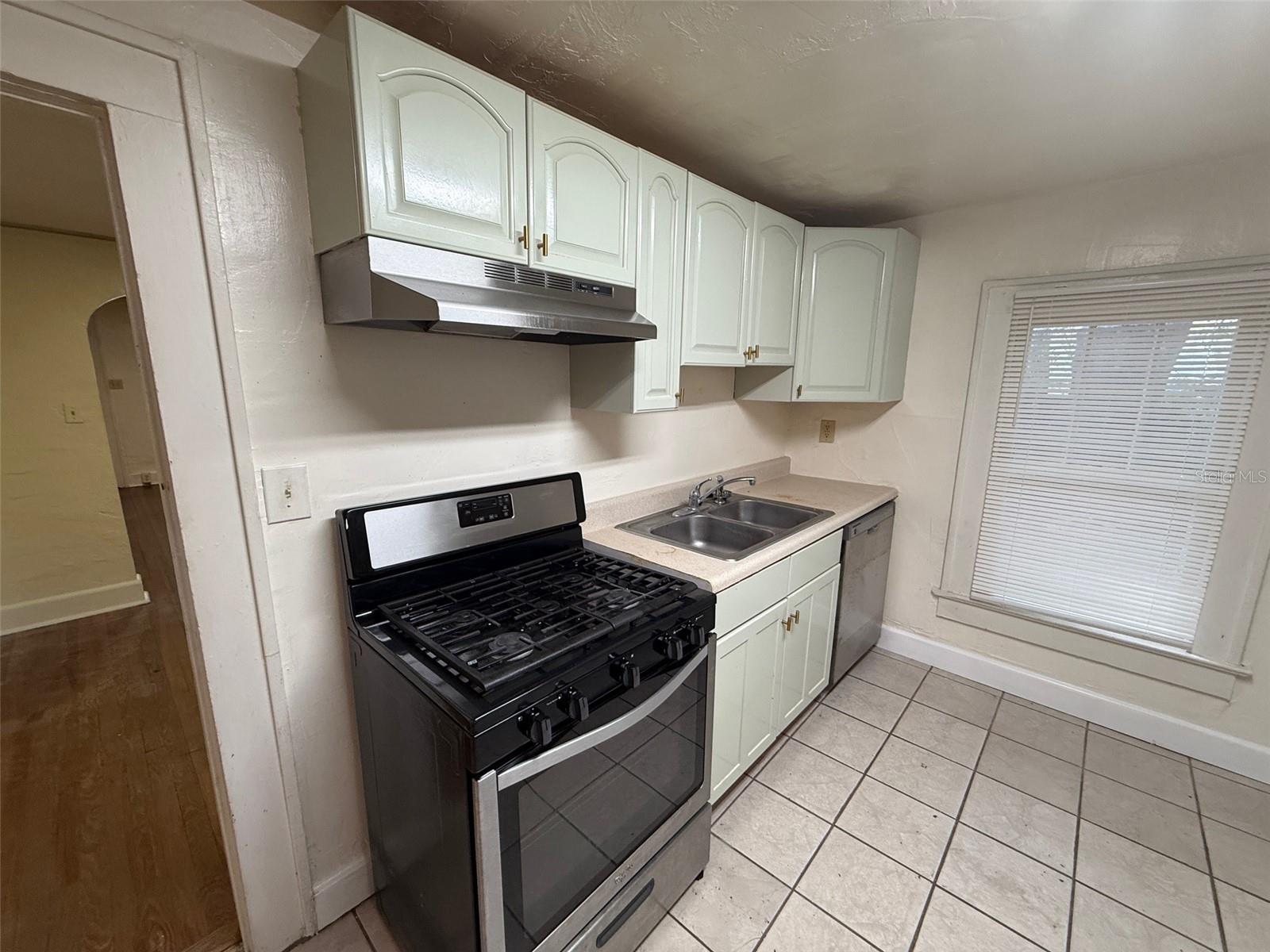 Image 9 of 20 For 510 15th Avenue