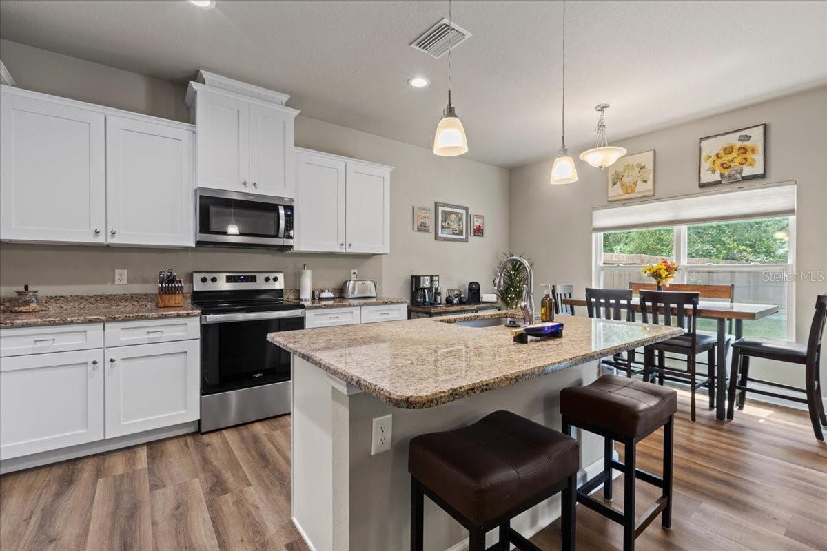 Image 14 of 53 For 9990 114th Street