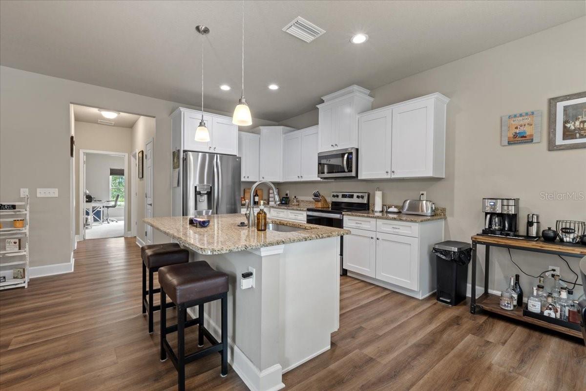 Image 16 of 53 For 9990 114th Street