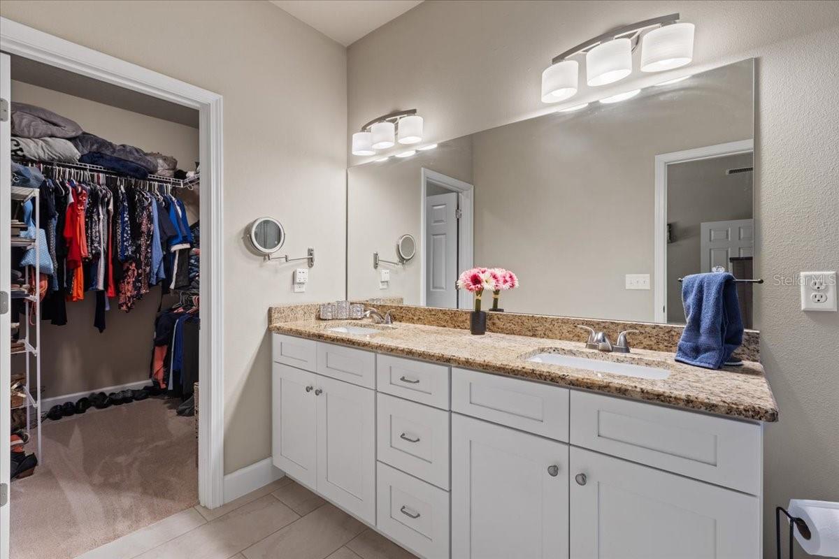 Image 20 of 53 For 9990 114th Street
