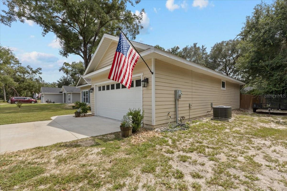 Image 6 of 53 For 9990 114th Street