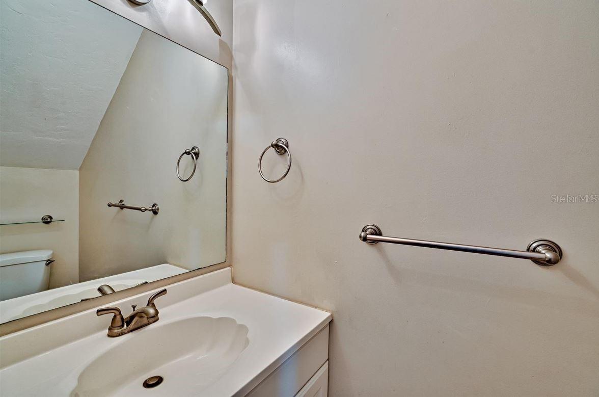 Image 7 of 24 For 6137 8th Lane 6137