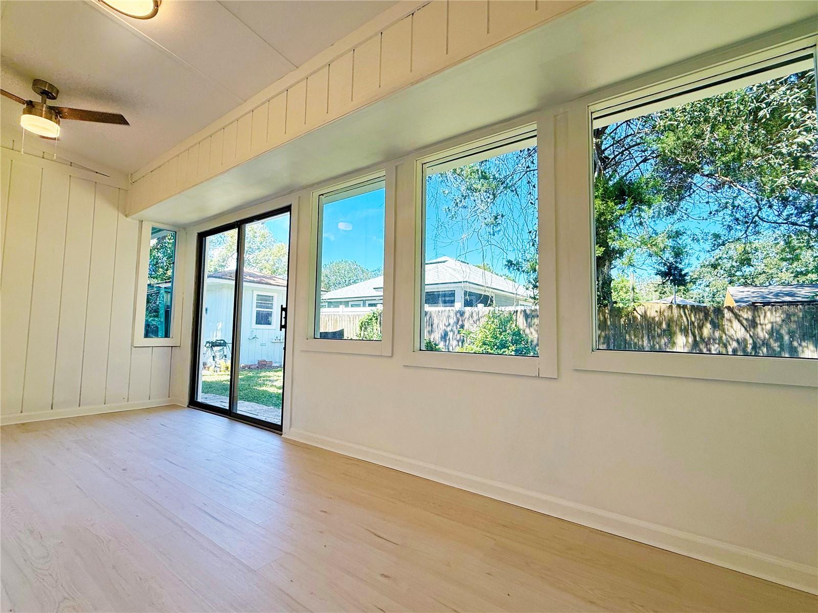 Image 13 of 49 For 207 Warbler Road