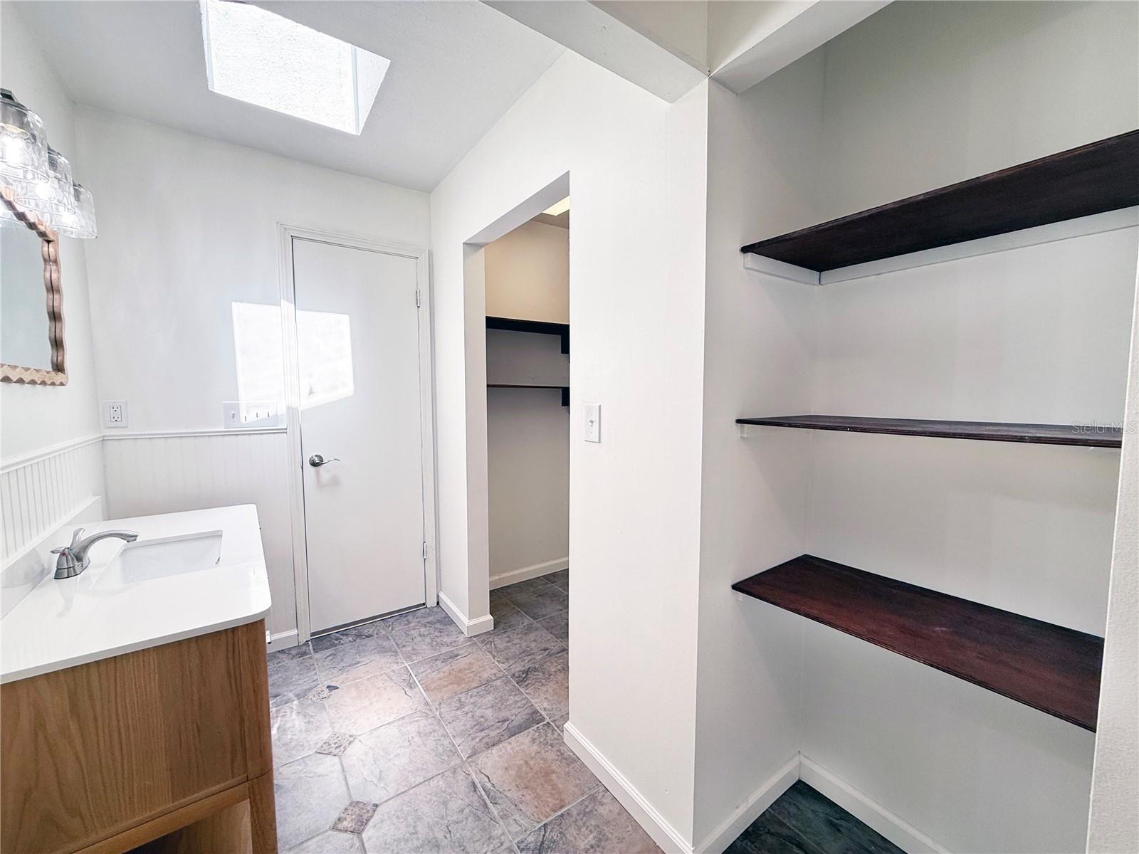 Image 18 of 49 For 207 Warbler Road