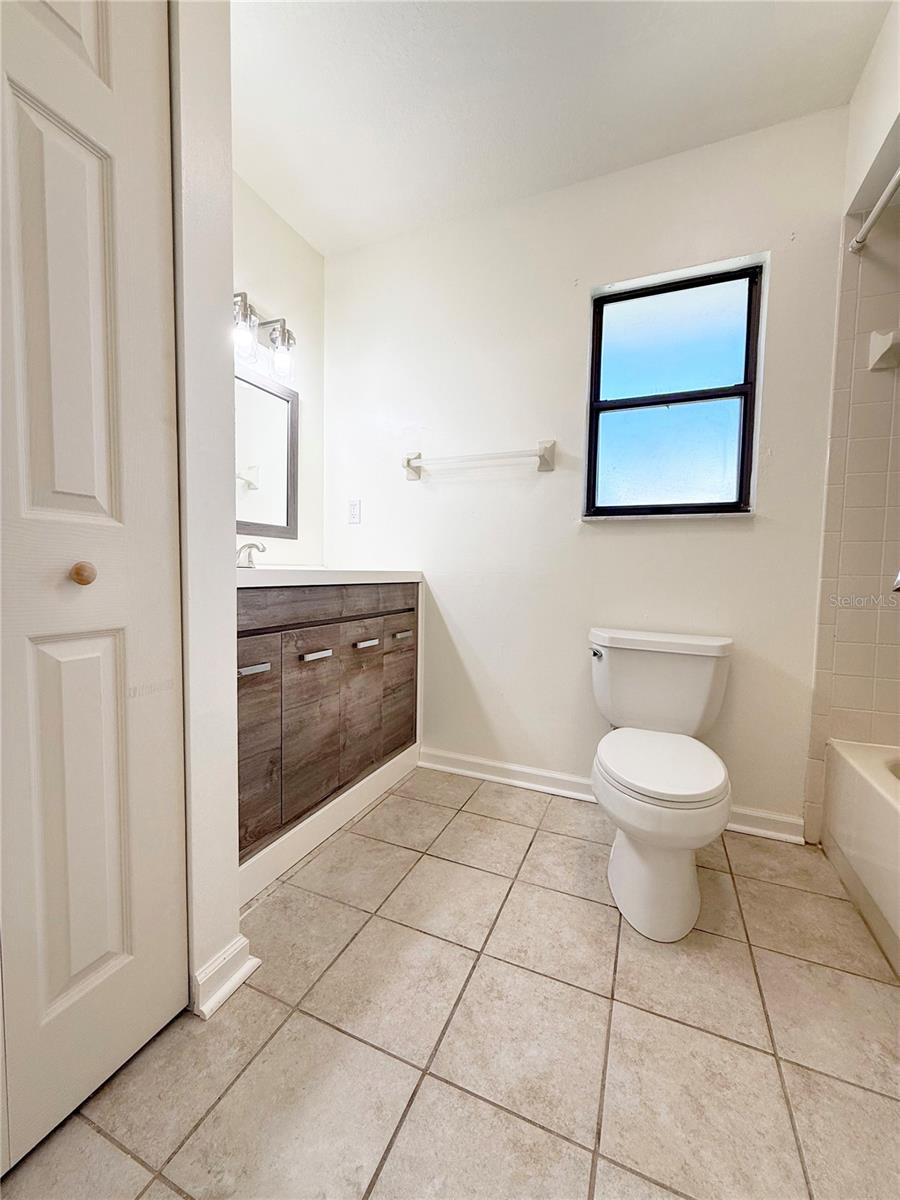 Image 25 of 49 For 207 Warbler Road