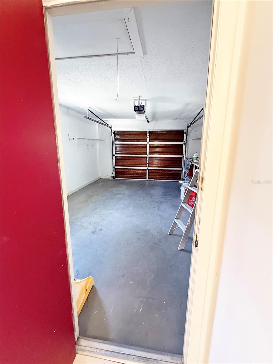 Image 35 of 49 For 207 Warbler Road