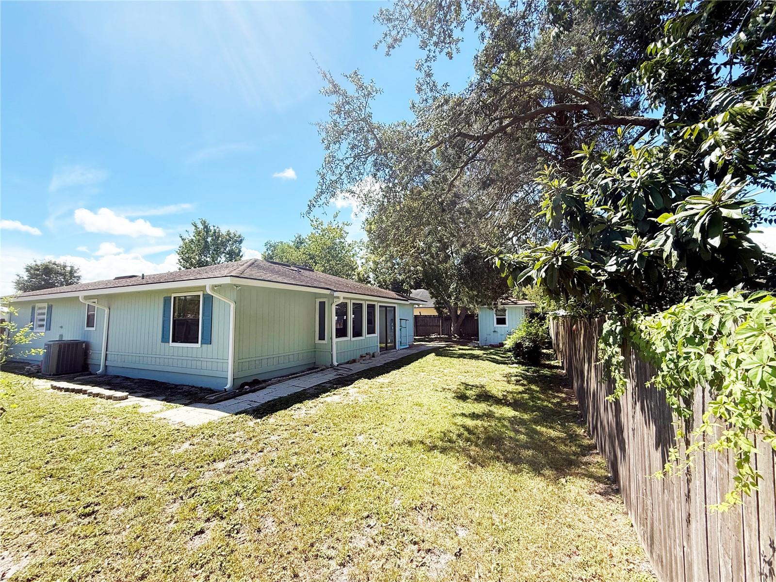 Image 45 of 49 For 207 Warbler Road