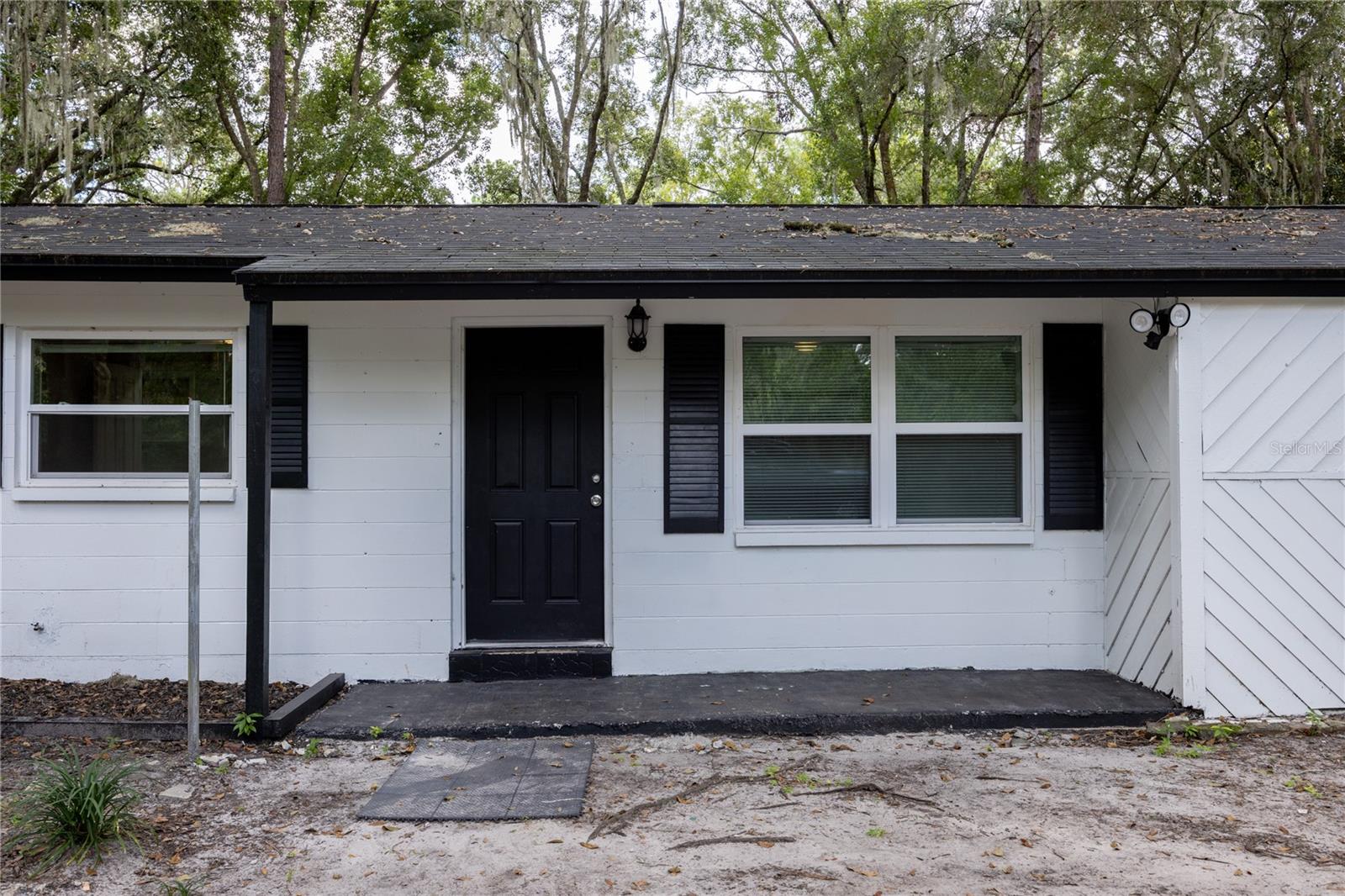 Image 4 of 37 For 14637 145th Avenue