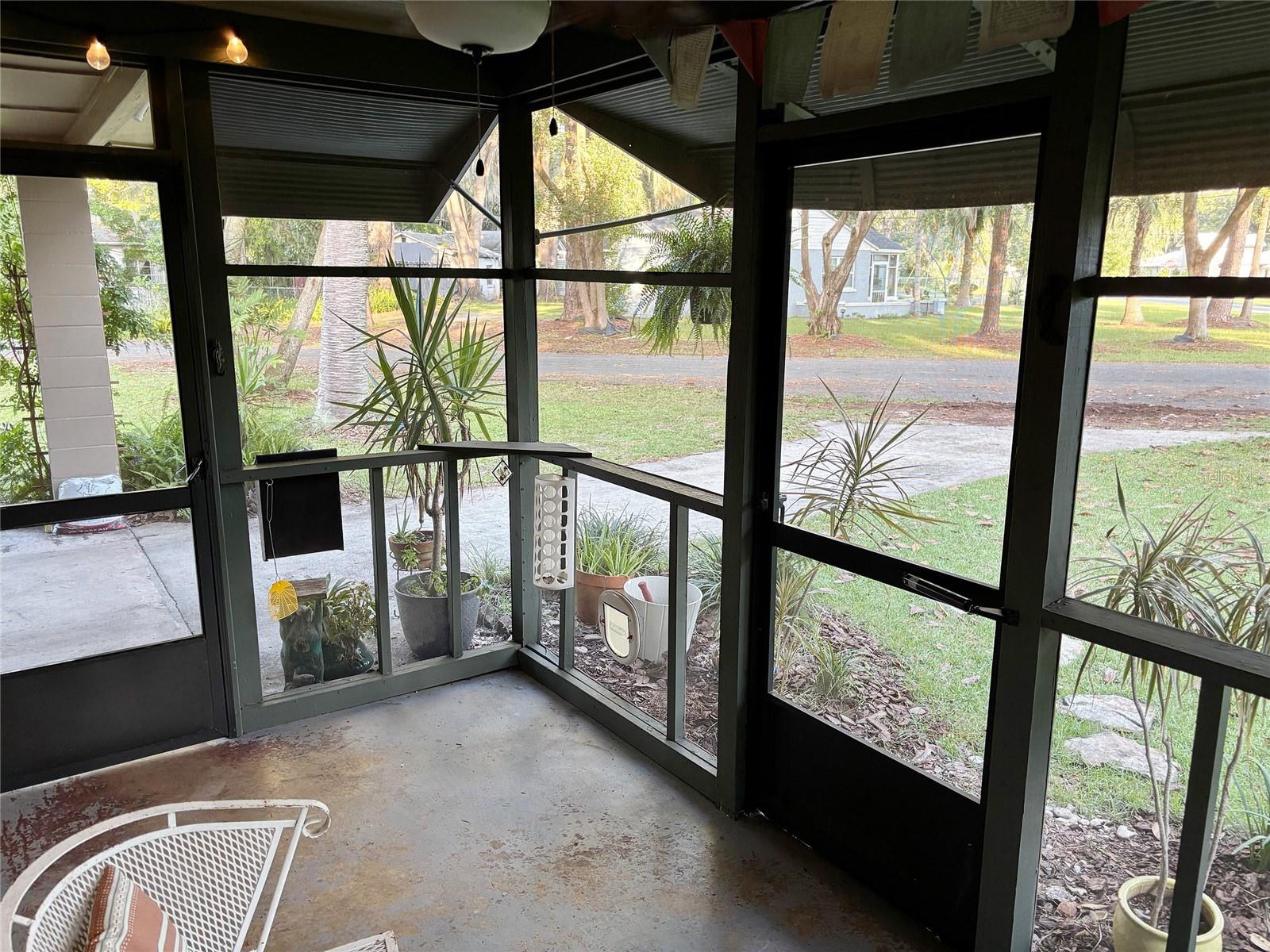 Image 21 of 24 For 1028 Ne 11th Avenue Ne