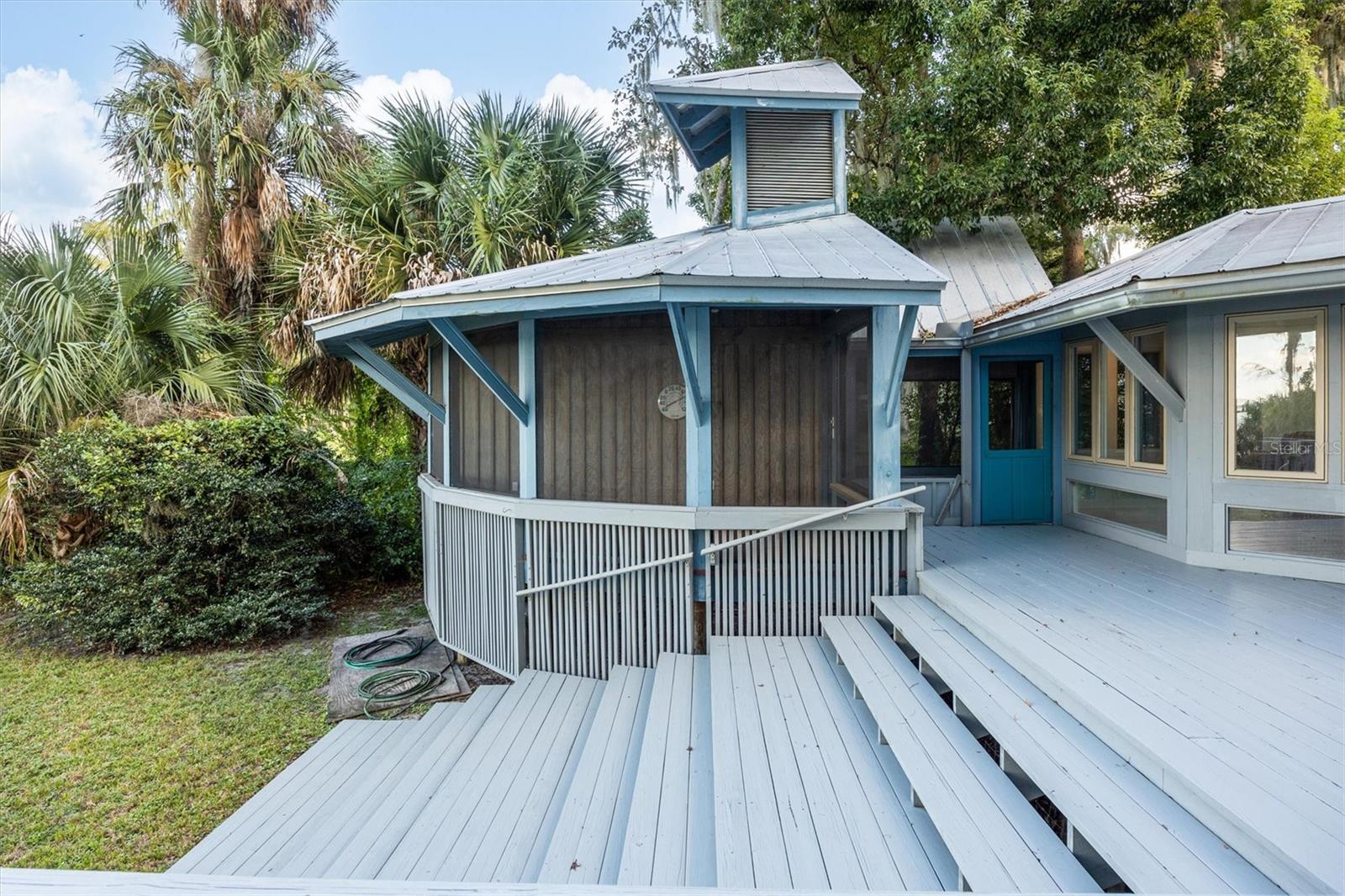 Image 36 of 58 For 25608 Devonia Street