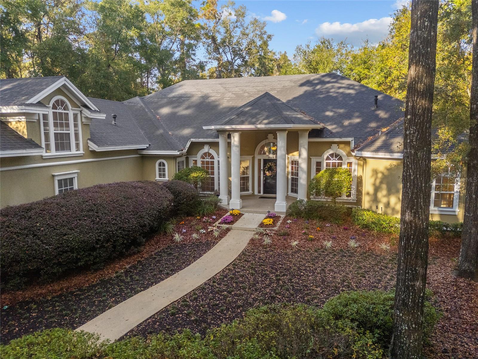 Image 2 of 46 For 3727 92 Drive