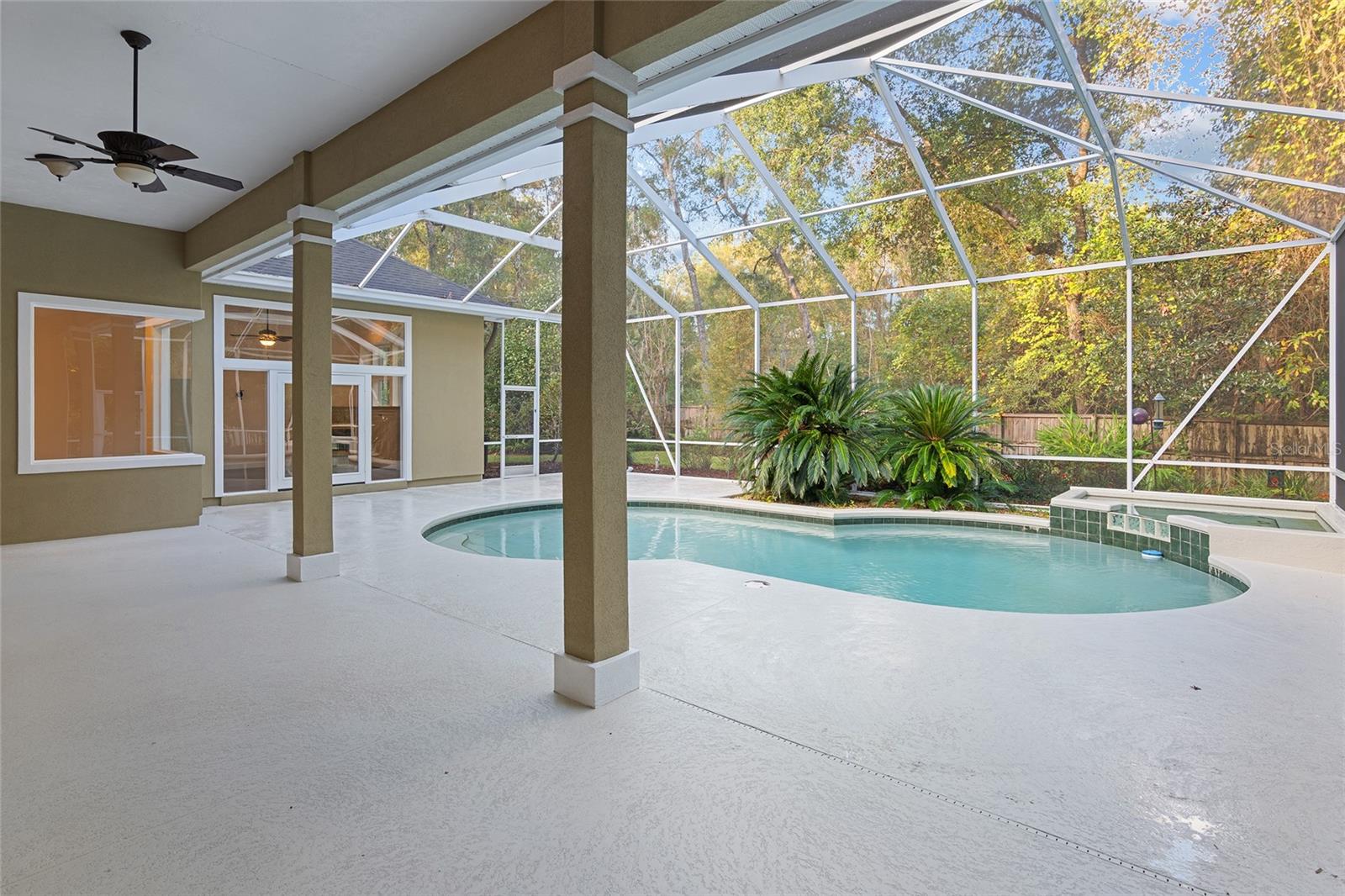 Image 37 of 46 For 3727 92 Drive