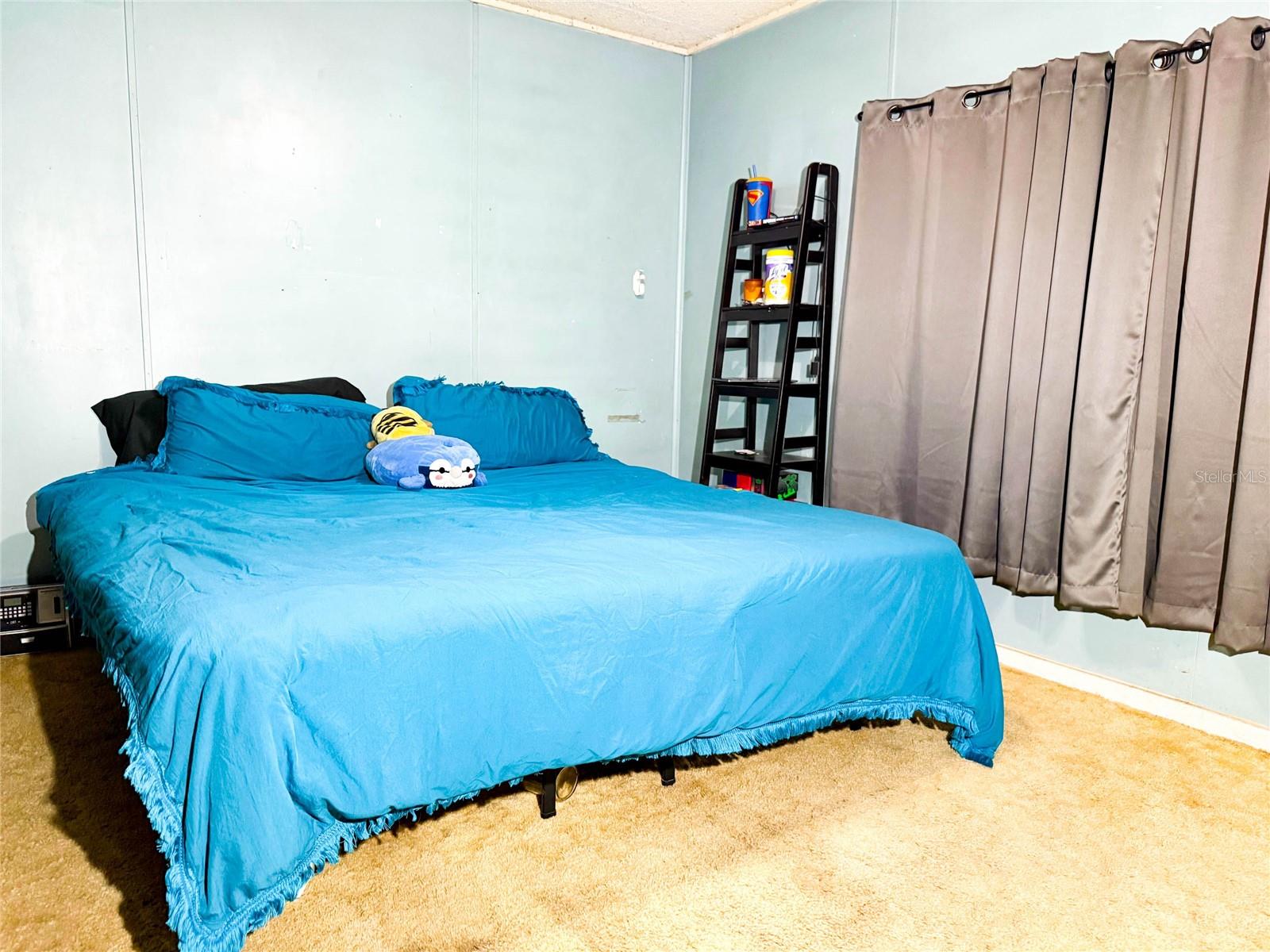 Listing photo id 6 for 427 Center Street