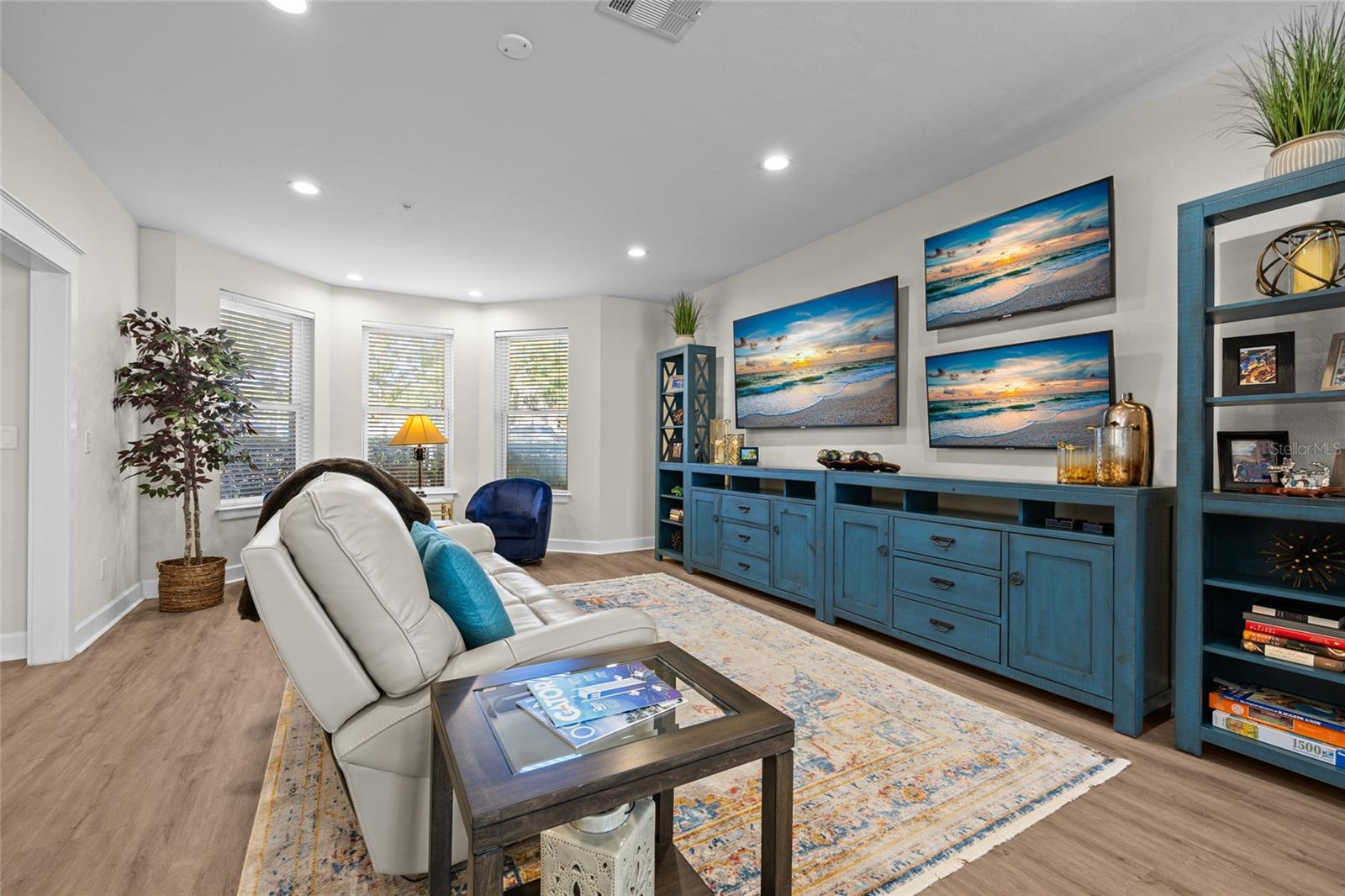 Image 6 of 30 For 127 3rd Street N-a