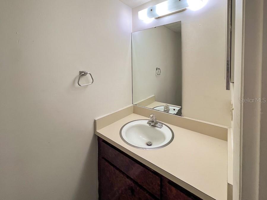 Image 11 of 22 For 5620 23rd Terrace 7