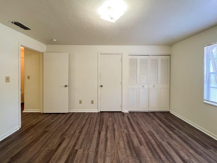 Image 15 of 22 For 5620 23rd Terrace 7