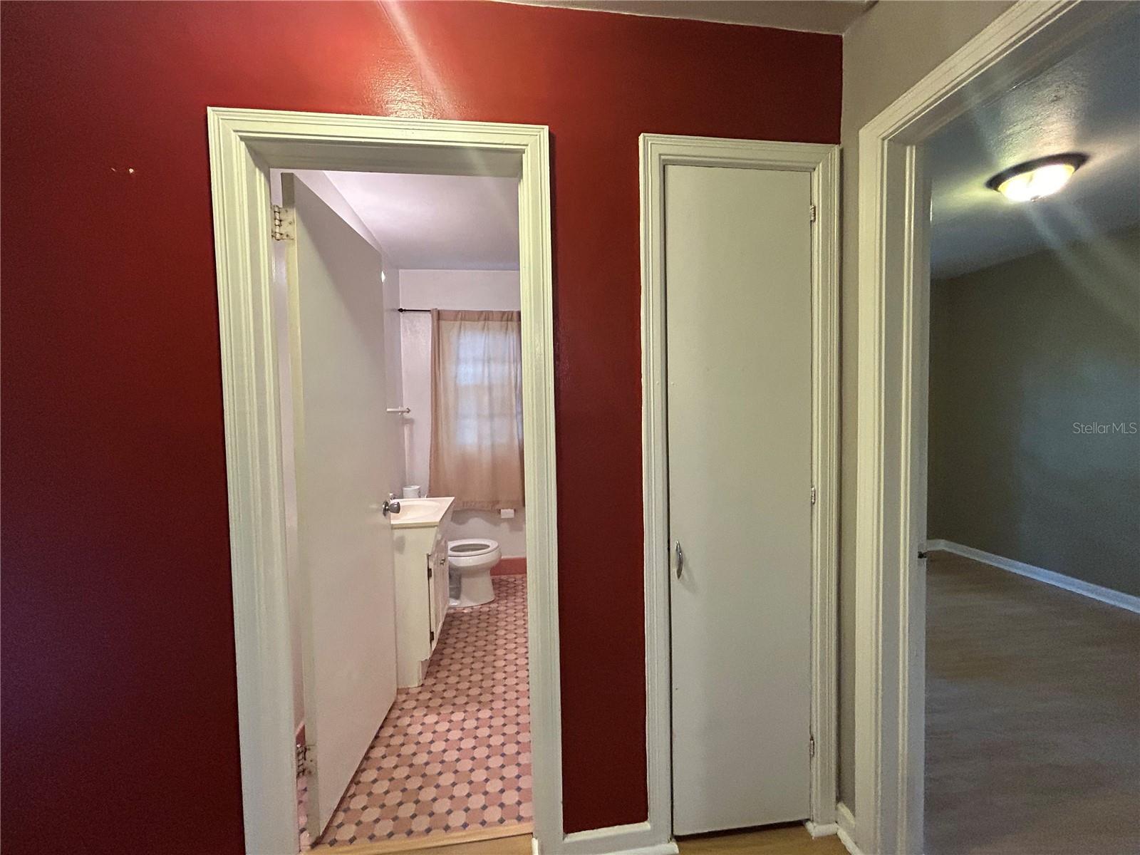 Image 13 of 24 For 902 24th Avenue