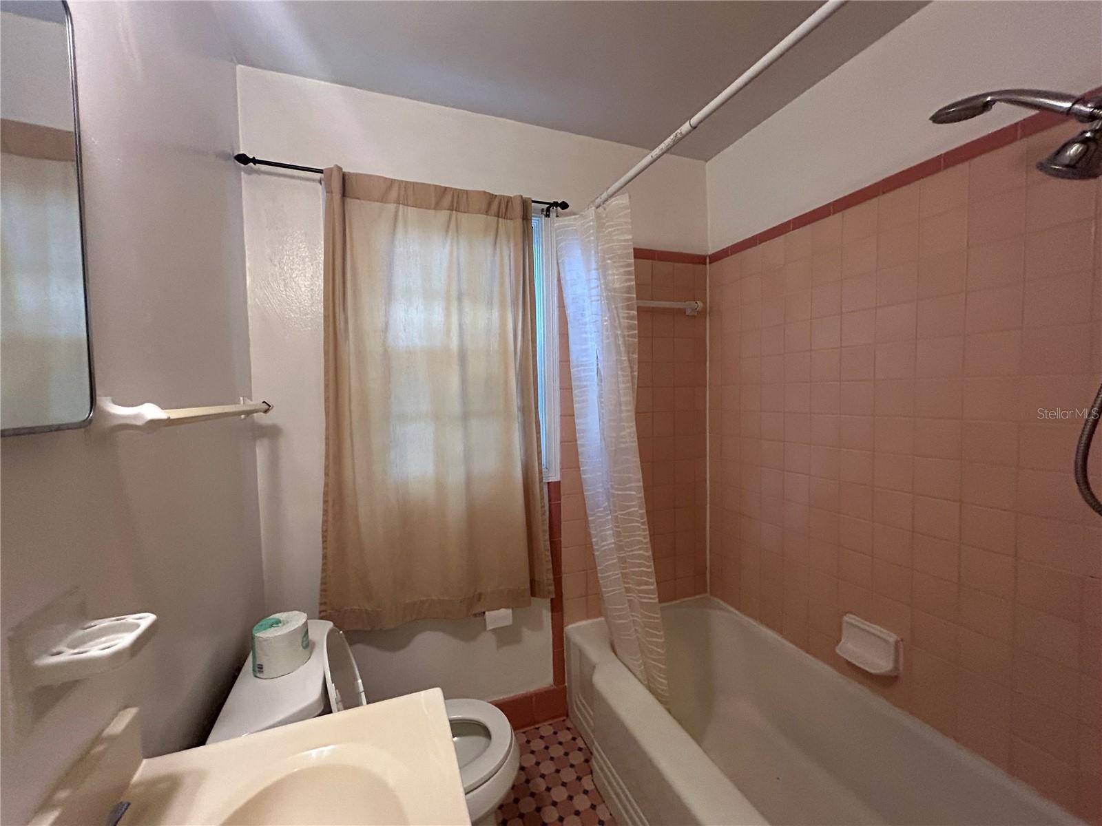 Image 14 of 24 For 902 24th Avenue