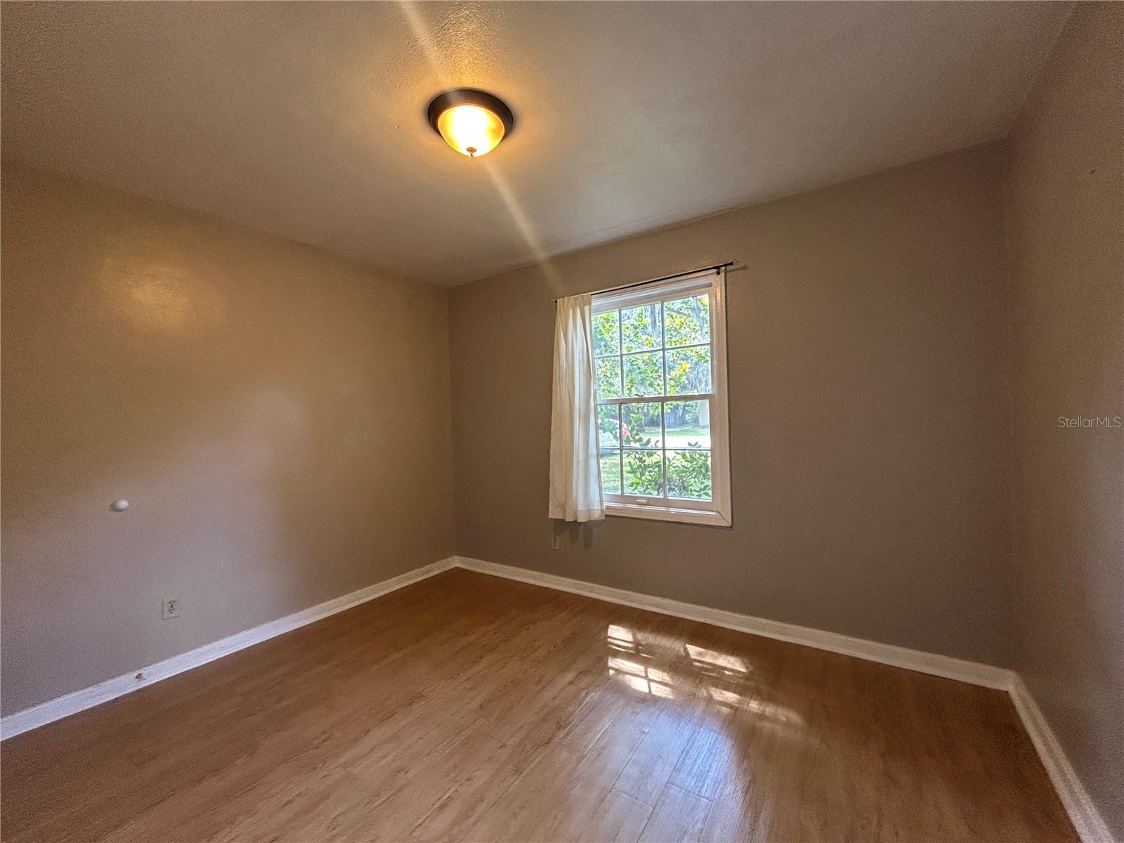 Image 15 of 24 For 902 24th Avenue