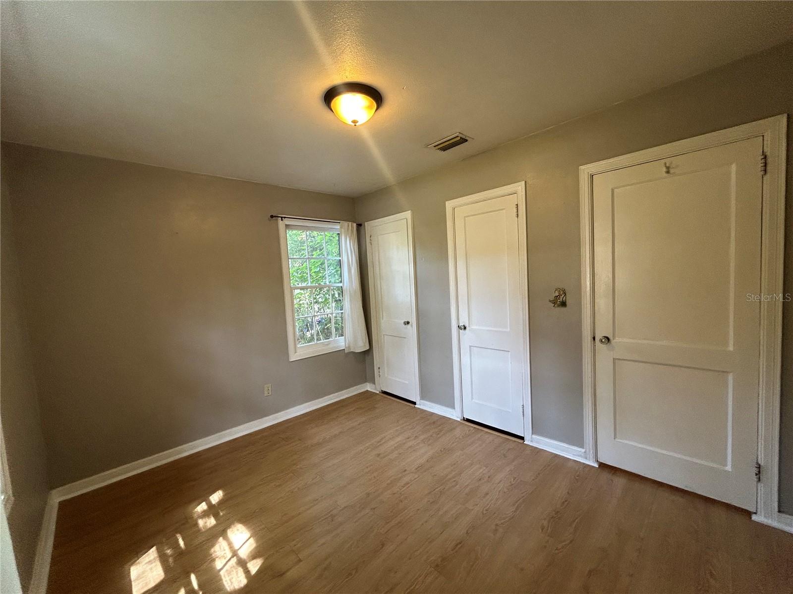 Image 16 of 24 For 902 24th Avenue