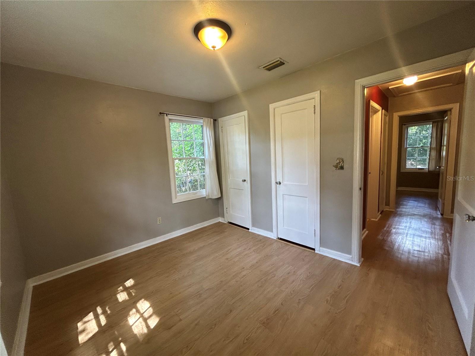 Image 17 of 24 For 902 24th Avenue