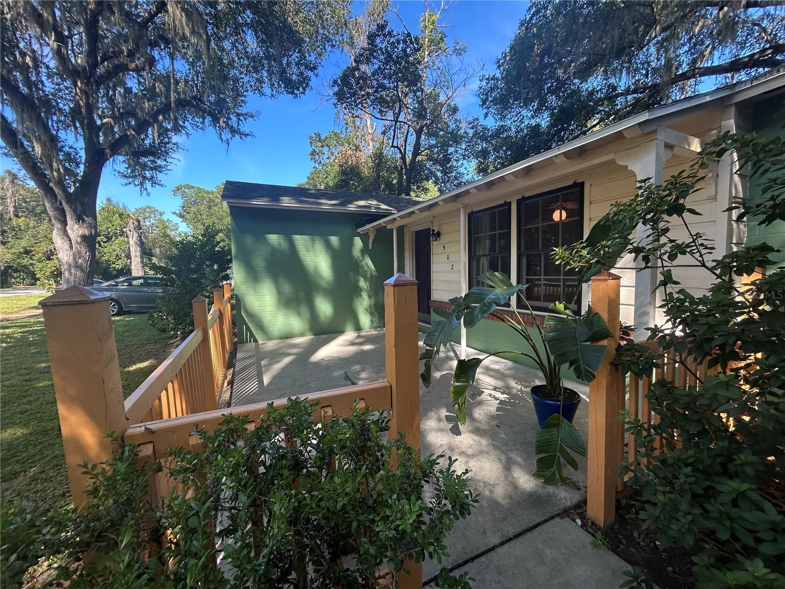 Image 21 of 24 For 902 24th Avenue