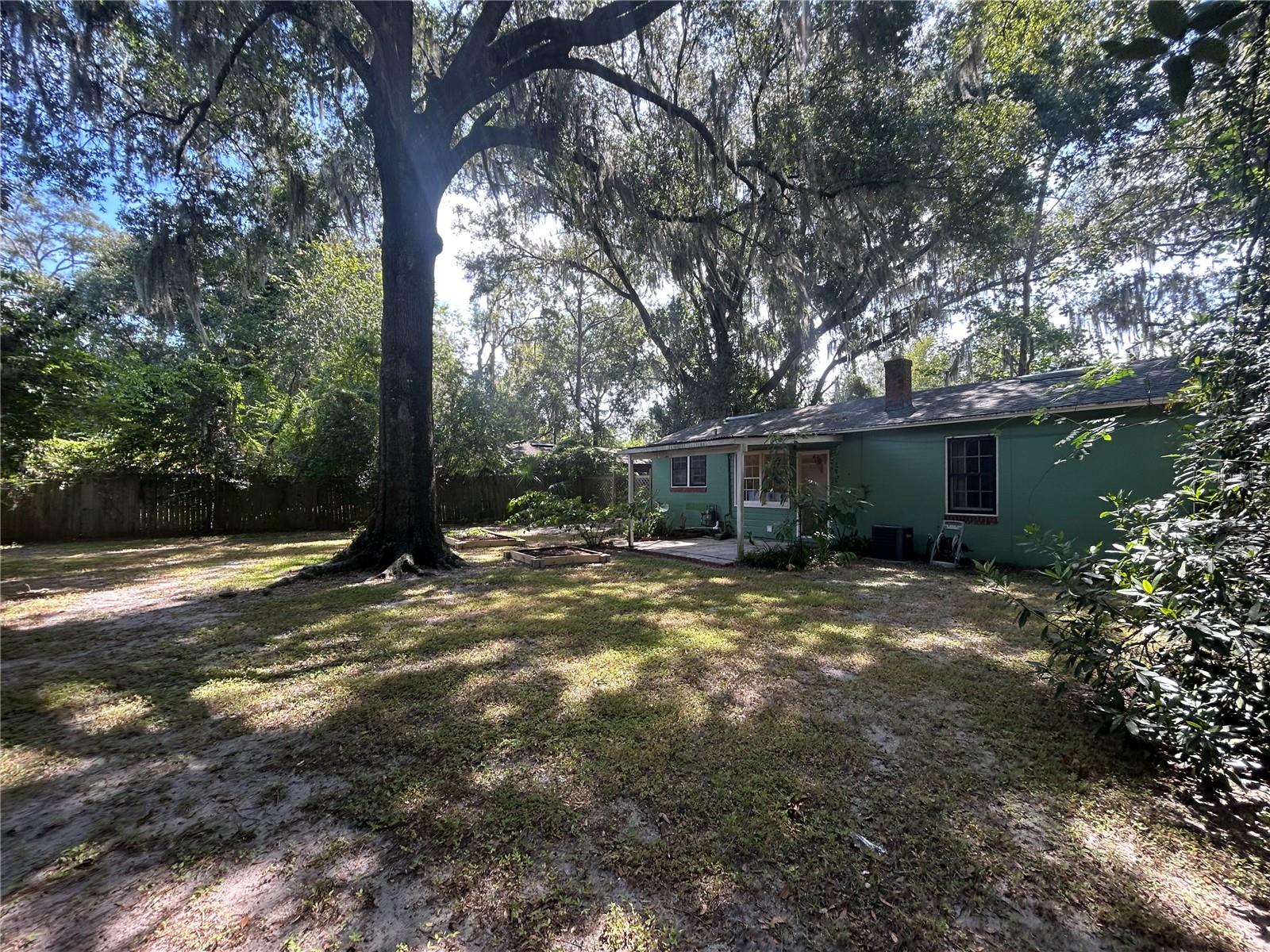 Image 23 of 24 For 902 24th Avenue