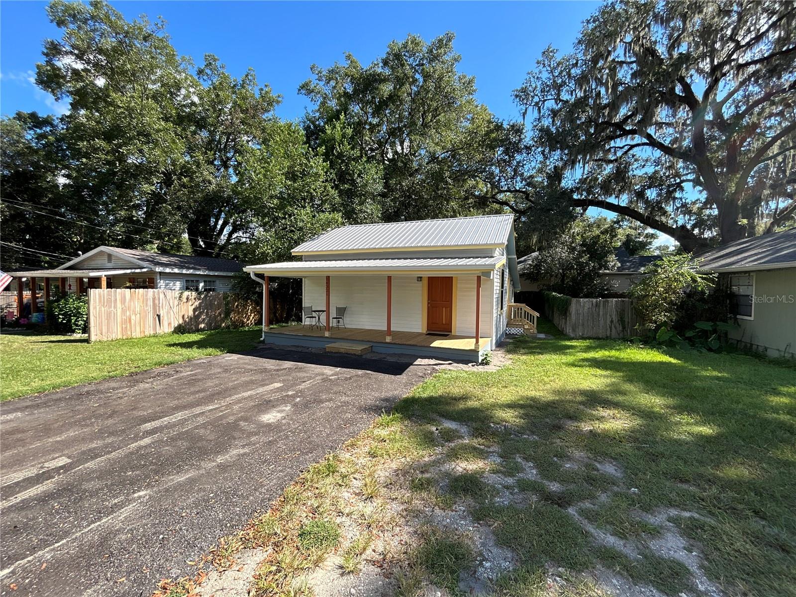 Image 13 of 14 For 14321 144th Place
