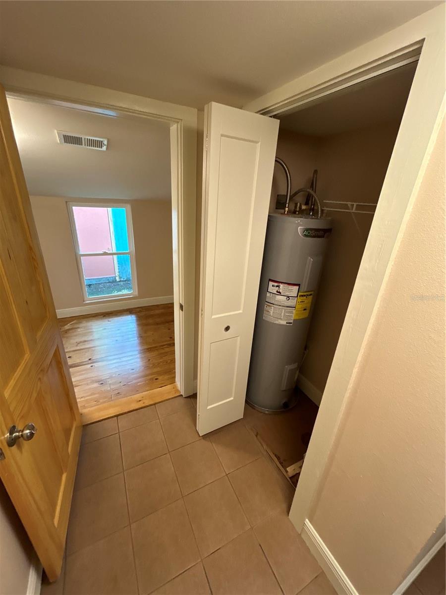 Image 5 of 14 For 14321 144th Place