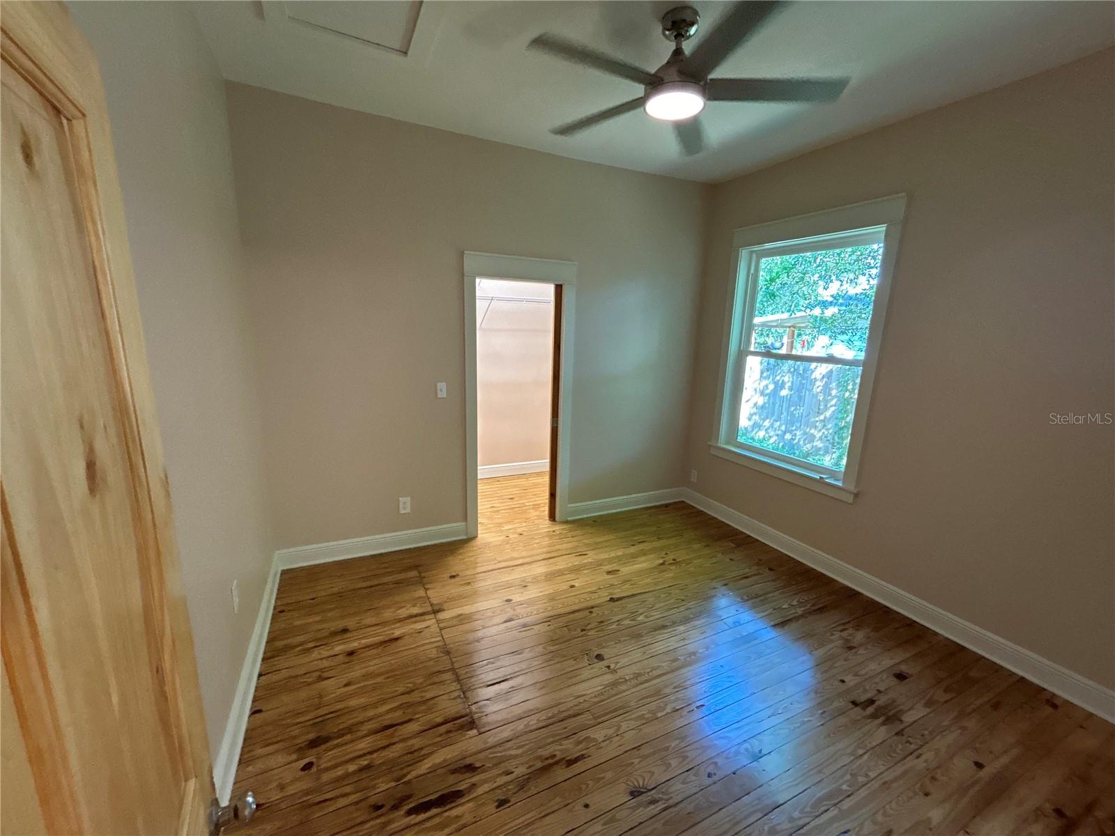 Image 8 of 14 For 14321 144th Place