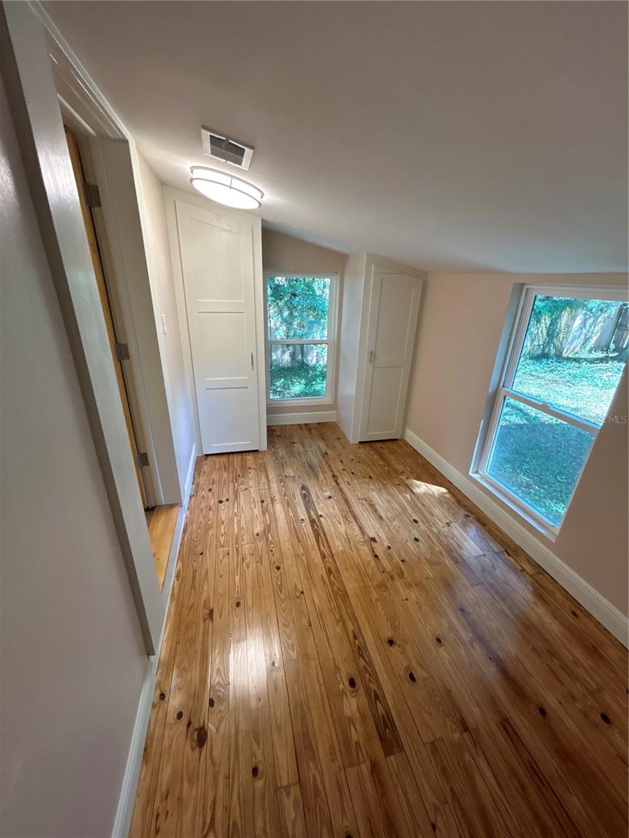 Image 9 of 14 For 14321 144th Place