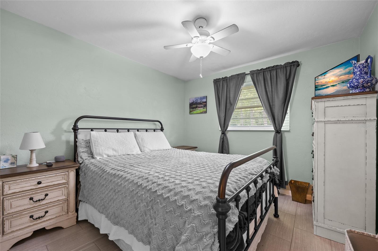 Image 16 of 25 For 7604 56th Avenue