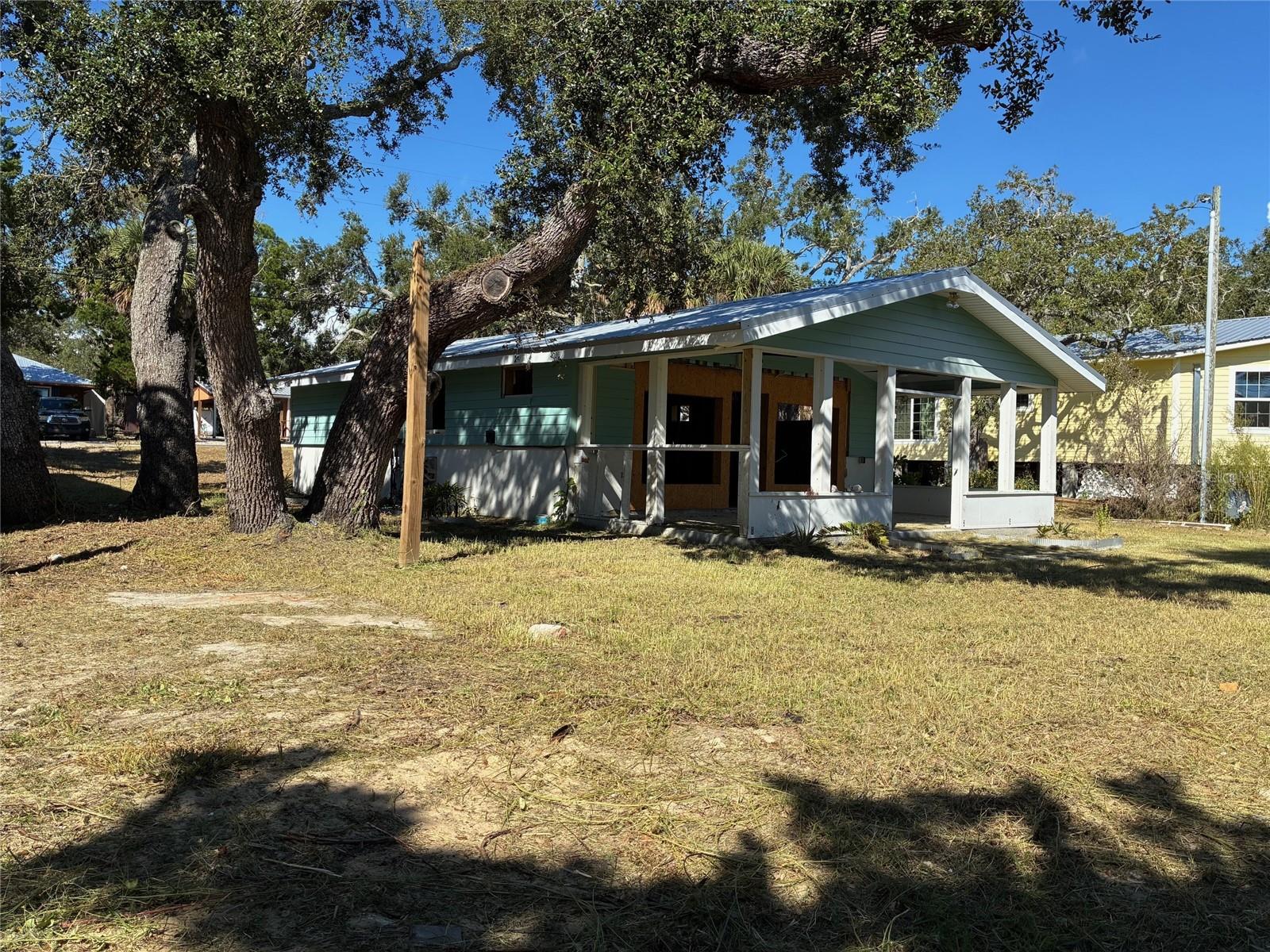 Image 4 of 8 For 1170 Whiddon Avenue
