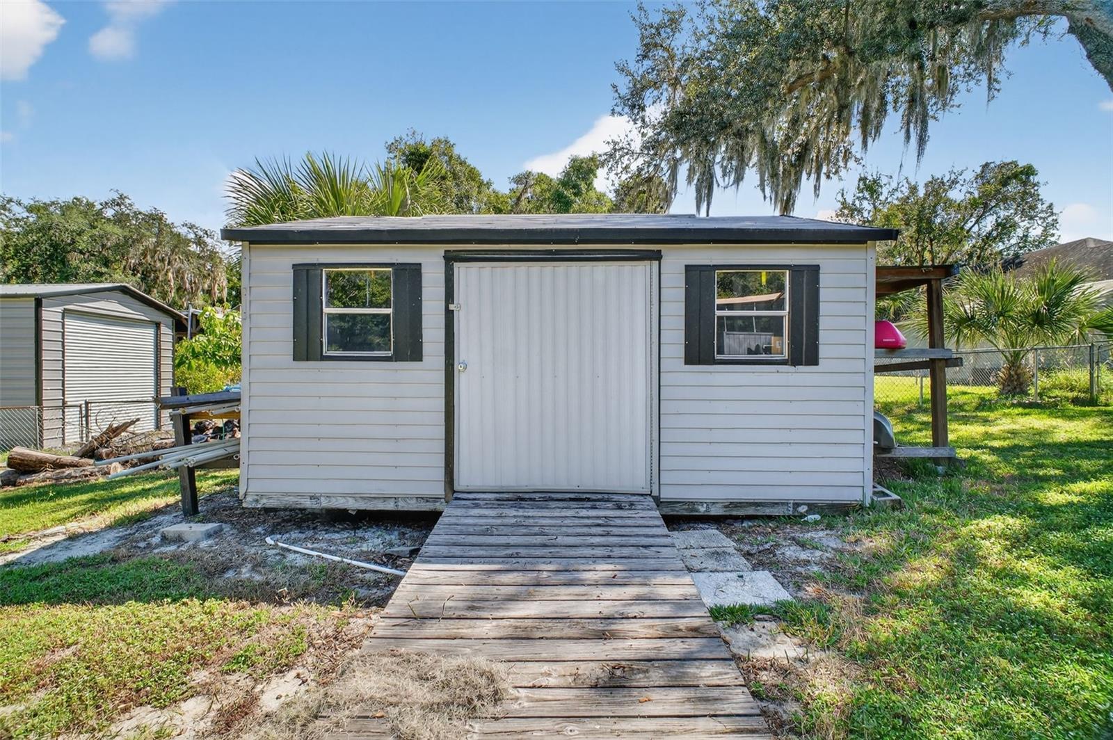 Listing photo id 12 for 11417 Lake Minneola Shores