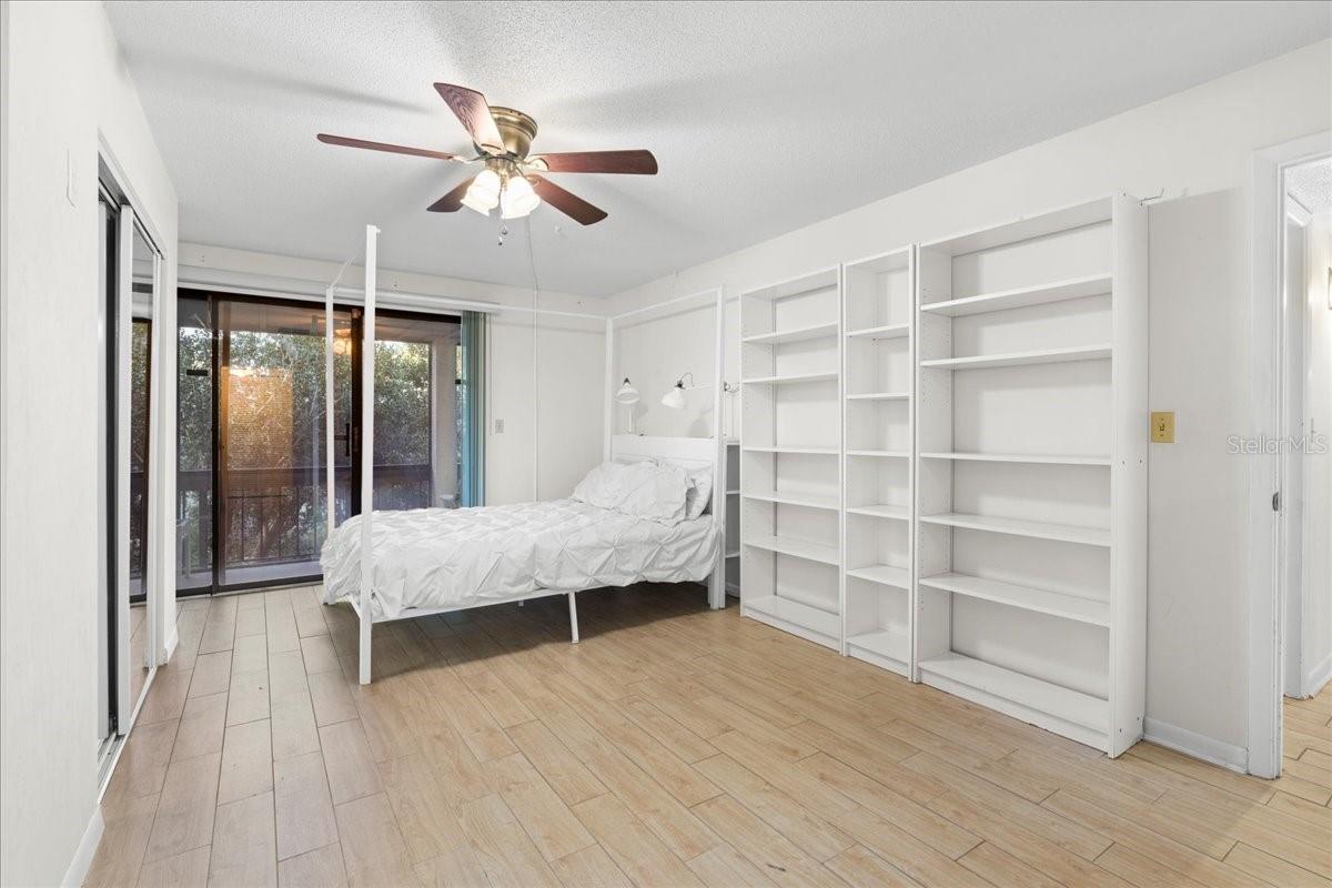 Image 18 of 54 For 2514 14th Drive