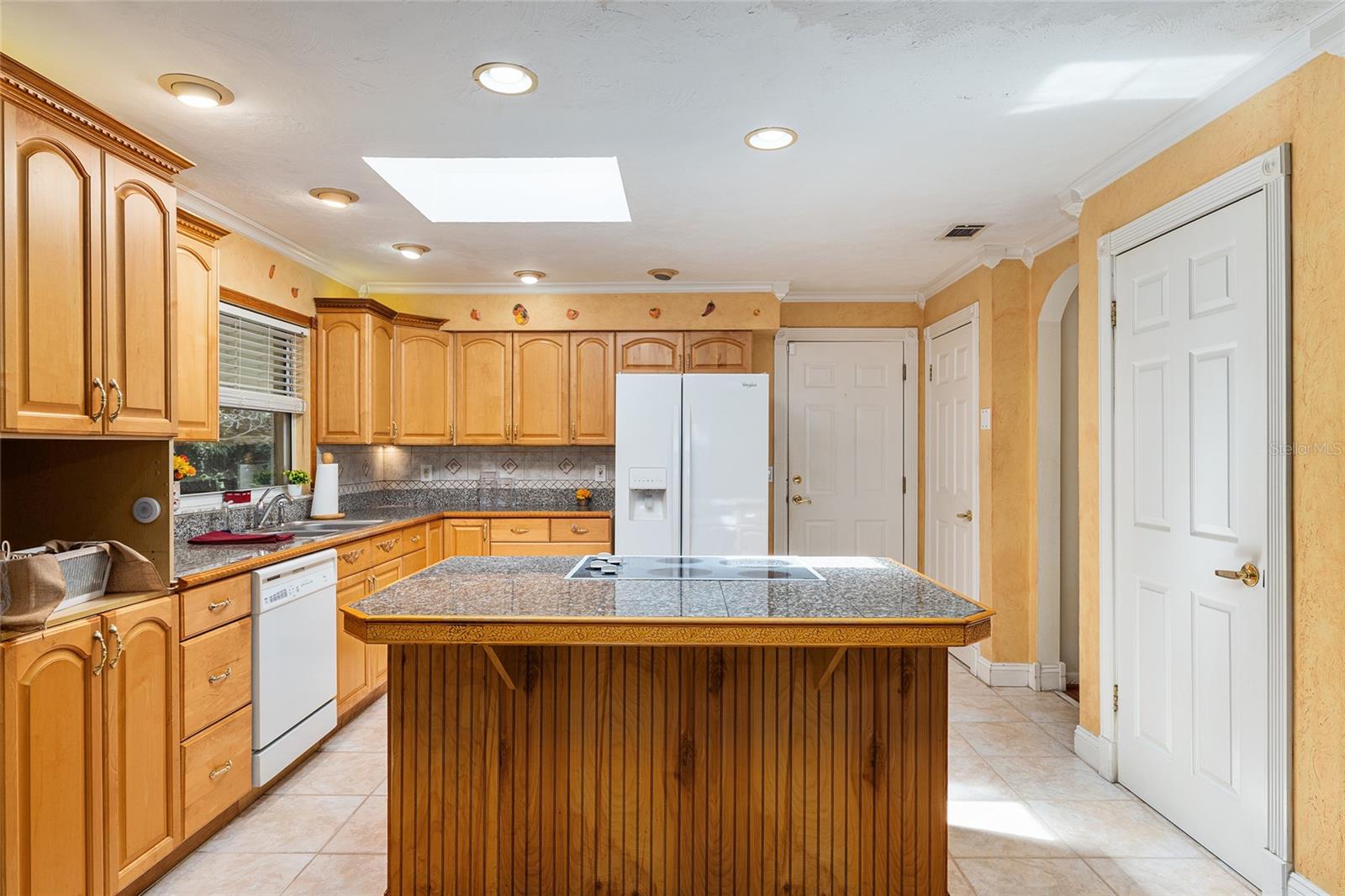 Image 16 of 83 For 7515 36th Avenue