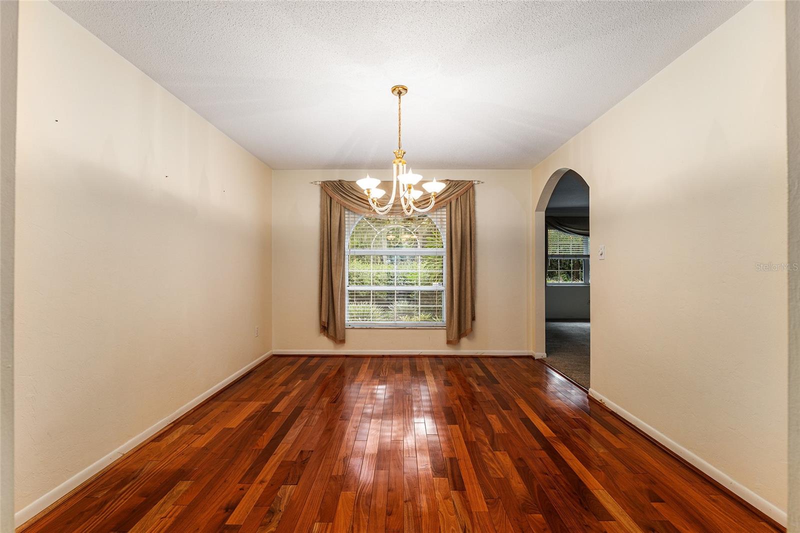 Image 26 of 83 For 7515 36th Avenue