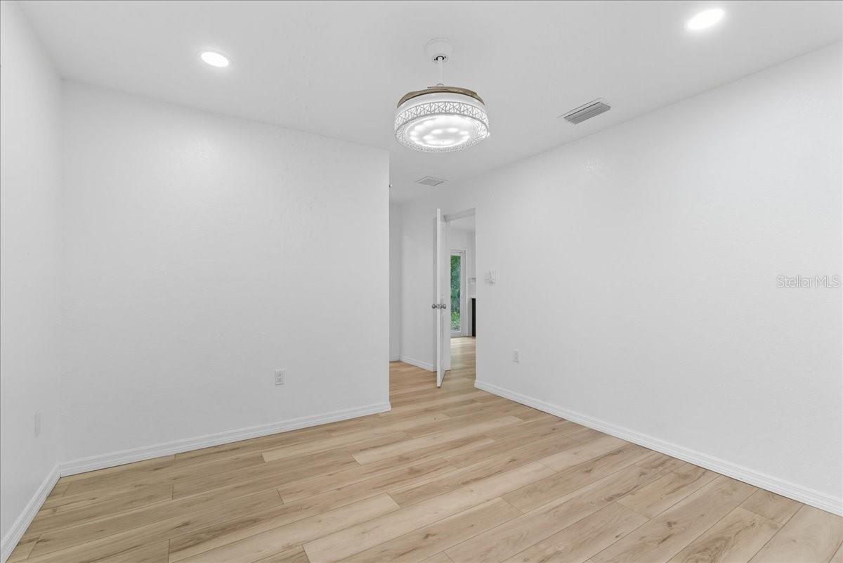 Image 23 of 53 For 4302 21st Drive