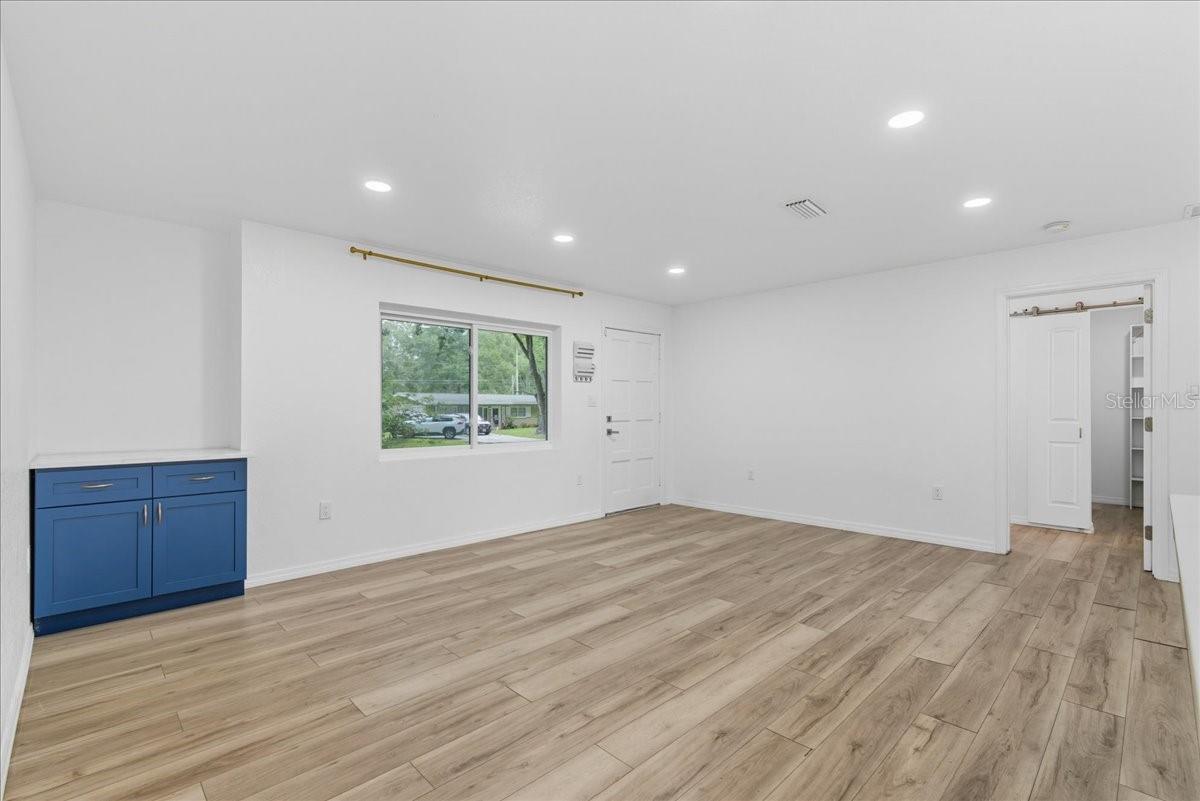 Image 6 of 53 For 4302 21st Drive