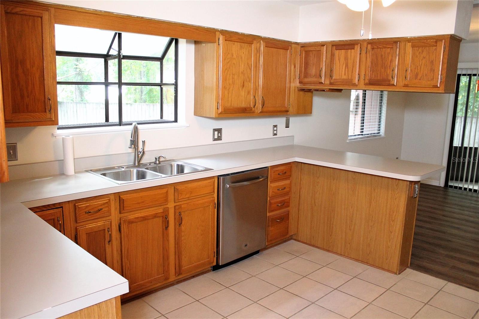 Image 11 of 28 For 4020 17th Terrace