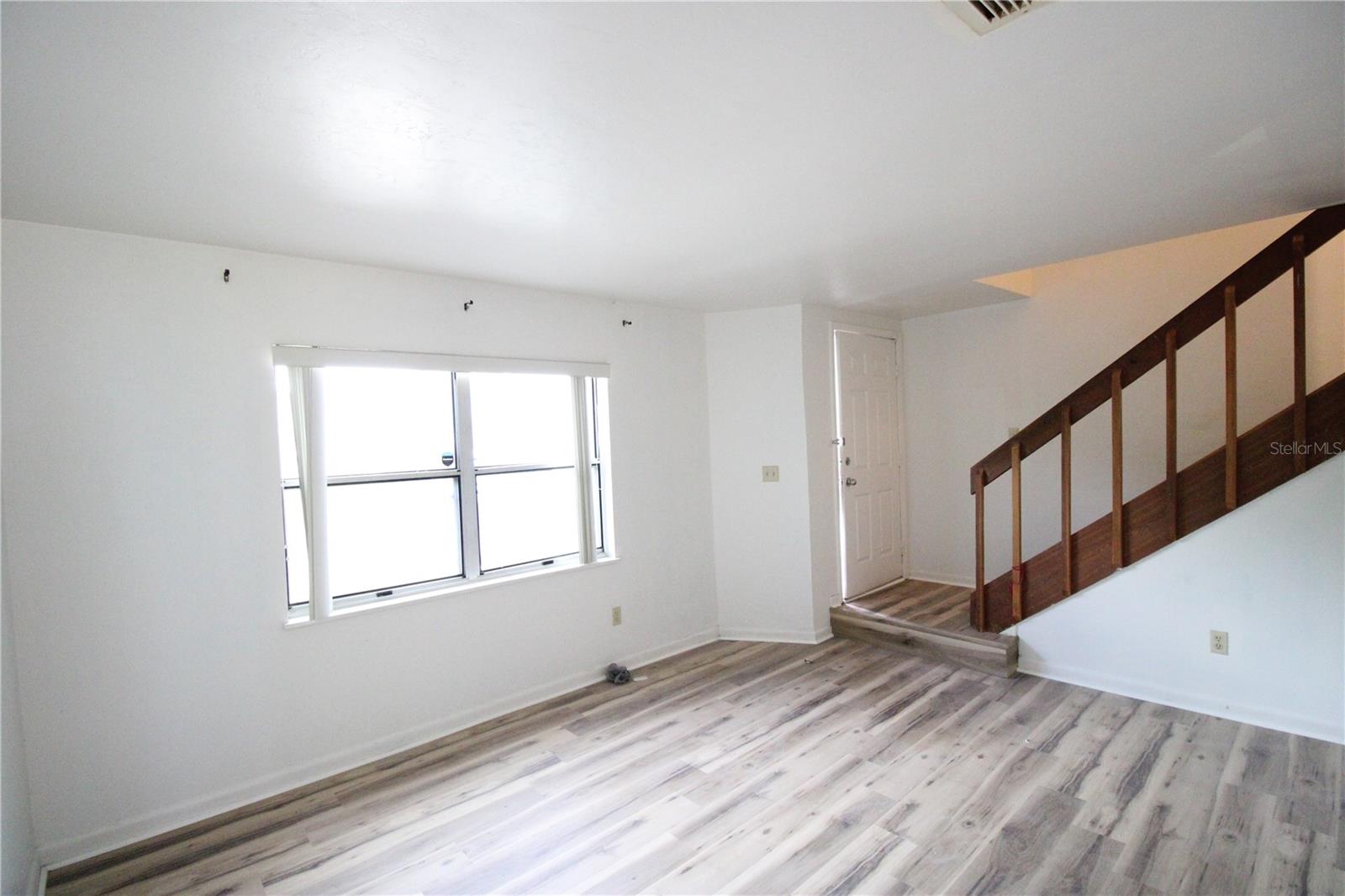 Image 3 of 11 For 3933 26th Drive D