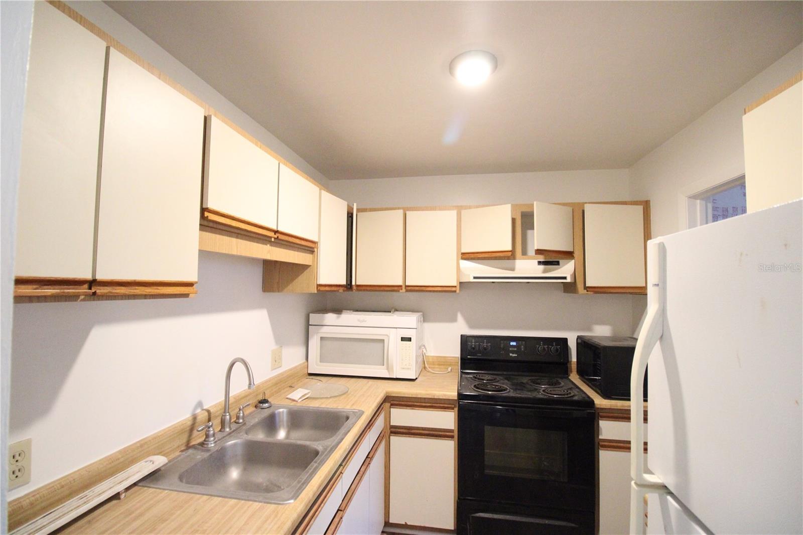 Image 5 of 11 For 3933 26th Drive D