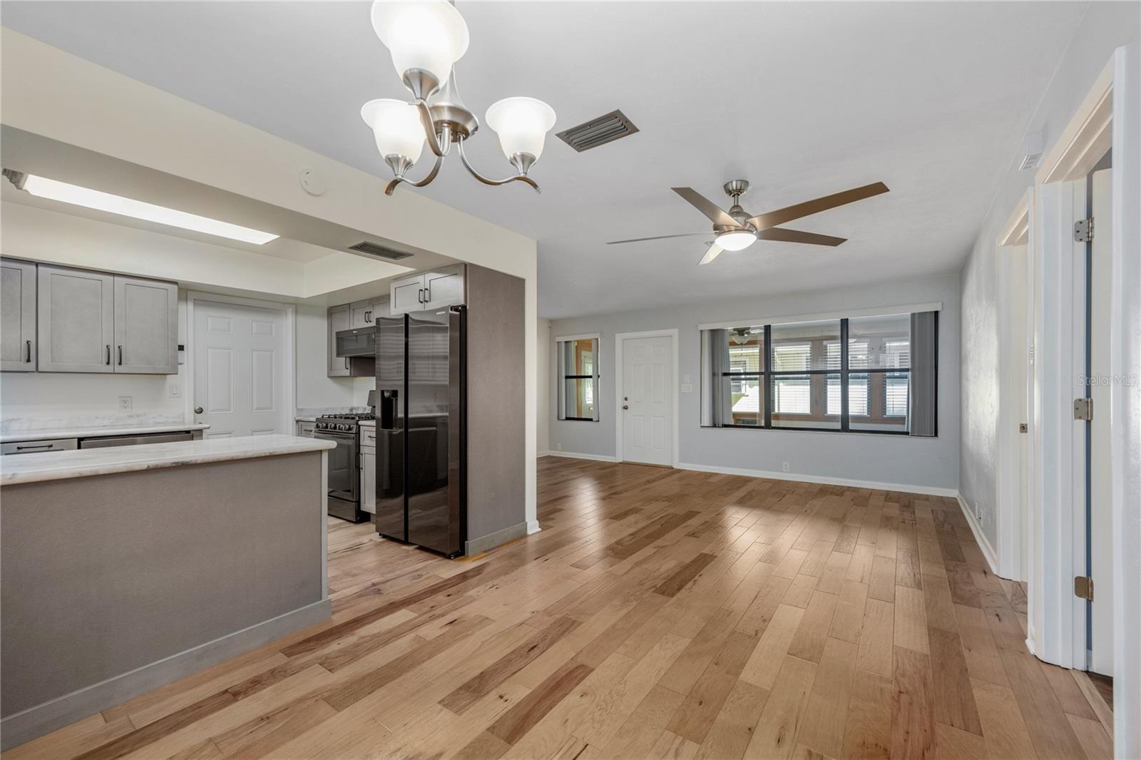 Image 13 of 44 For 8481 39th Circle