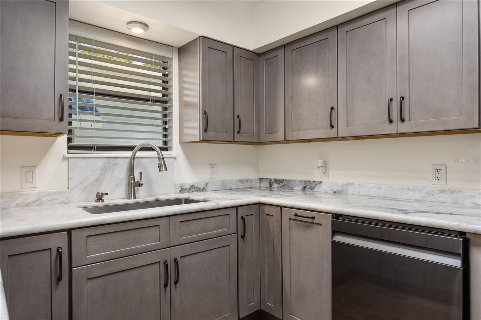 Image 18 of 44 For 8481 39th Circle